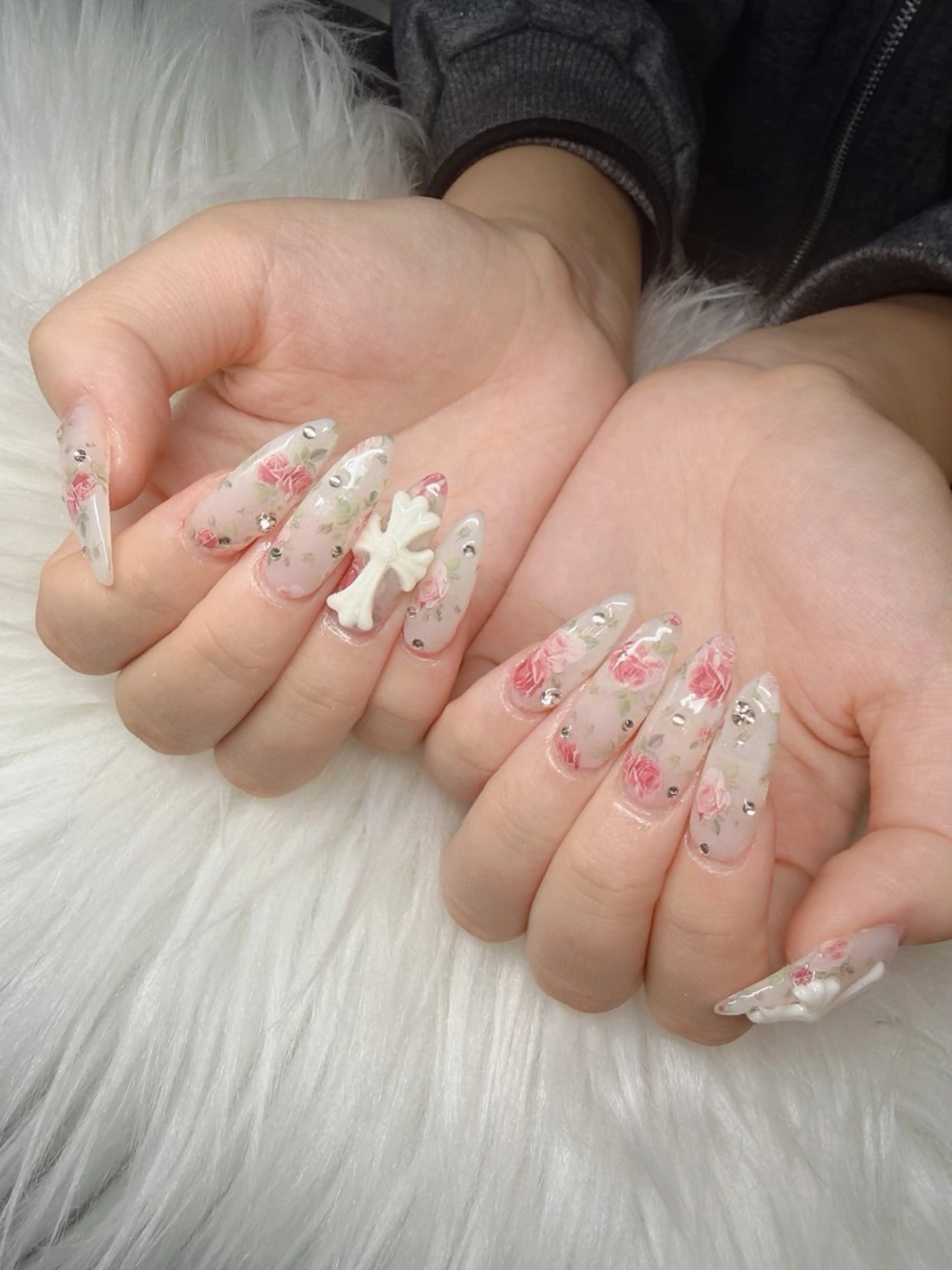 ネイル Lee Nailsのネイルデザイン