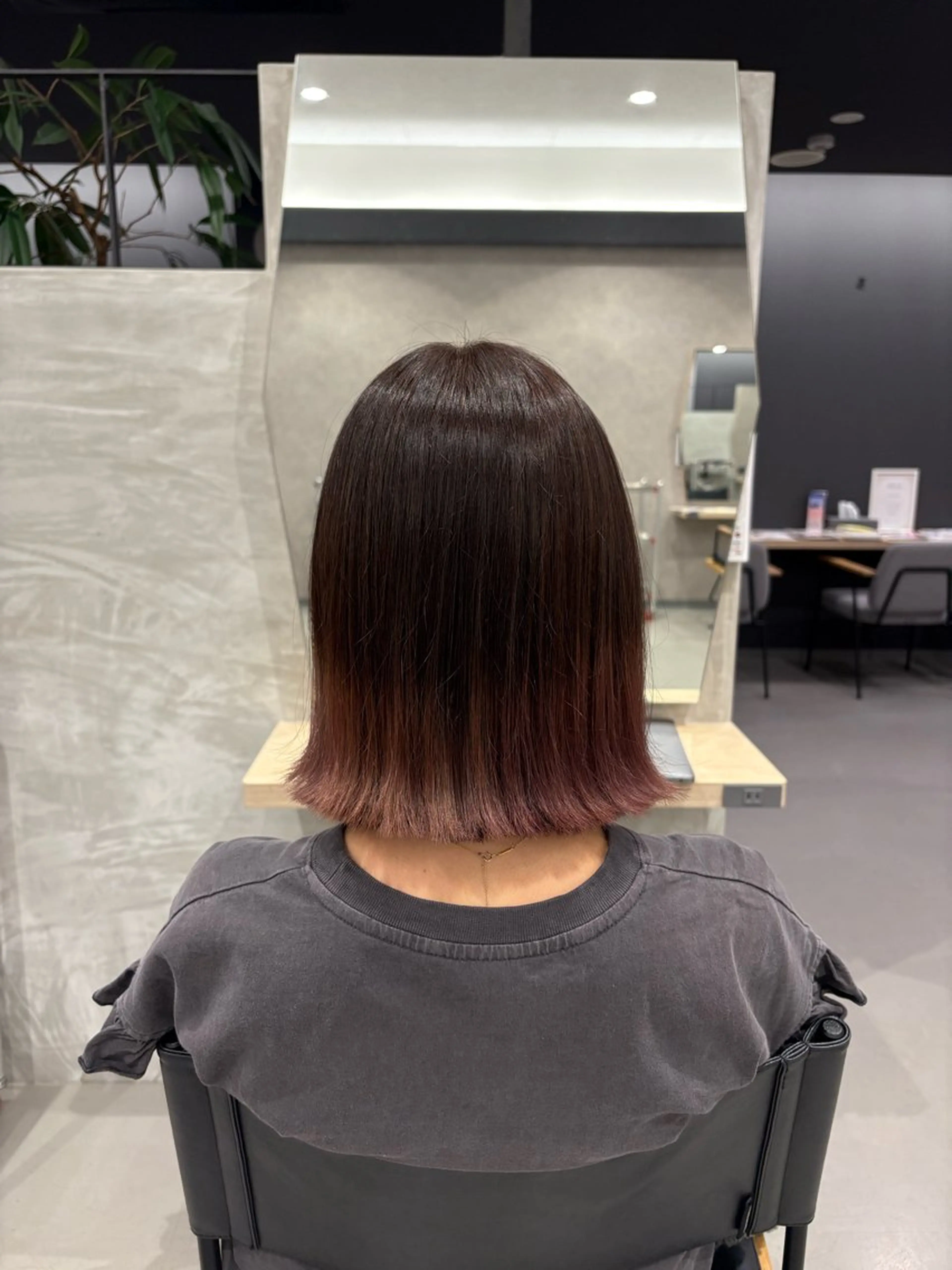 ミディアム ボブ FRAME/ 岡本佳奈のヘアスタイル