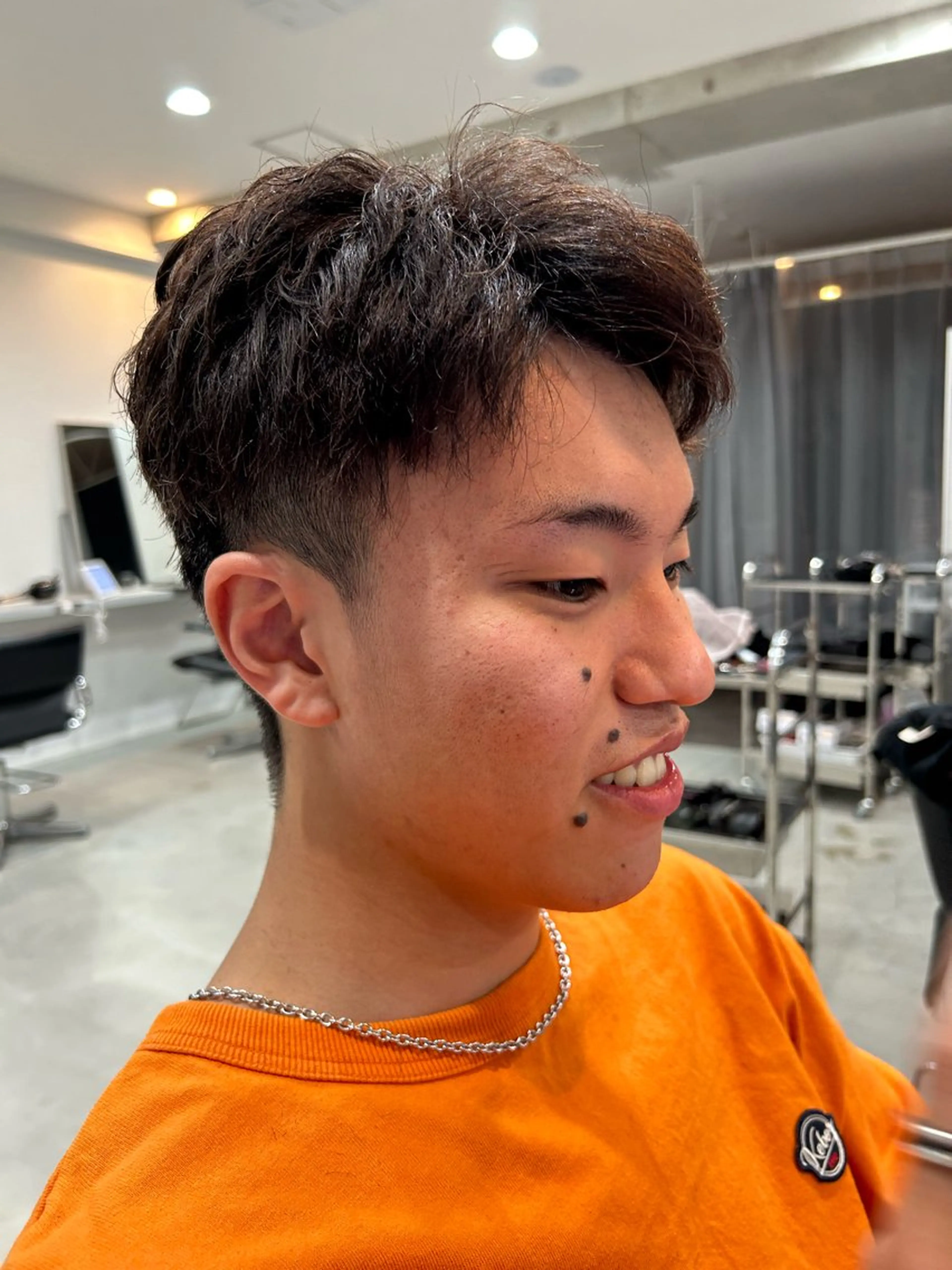 メンズ 🌊インナーカラー 🐬櫻井海星のヘアスタイル