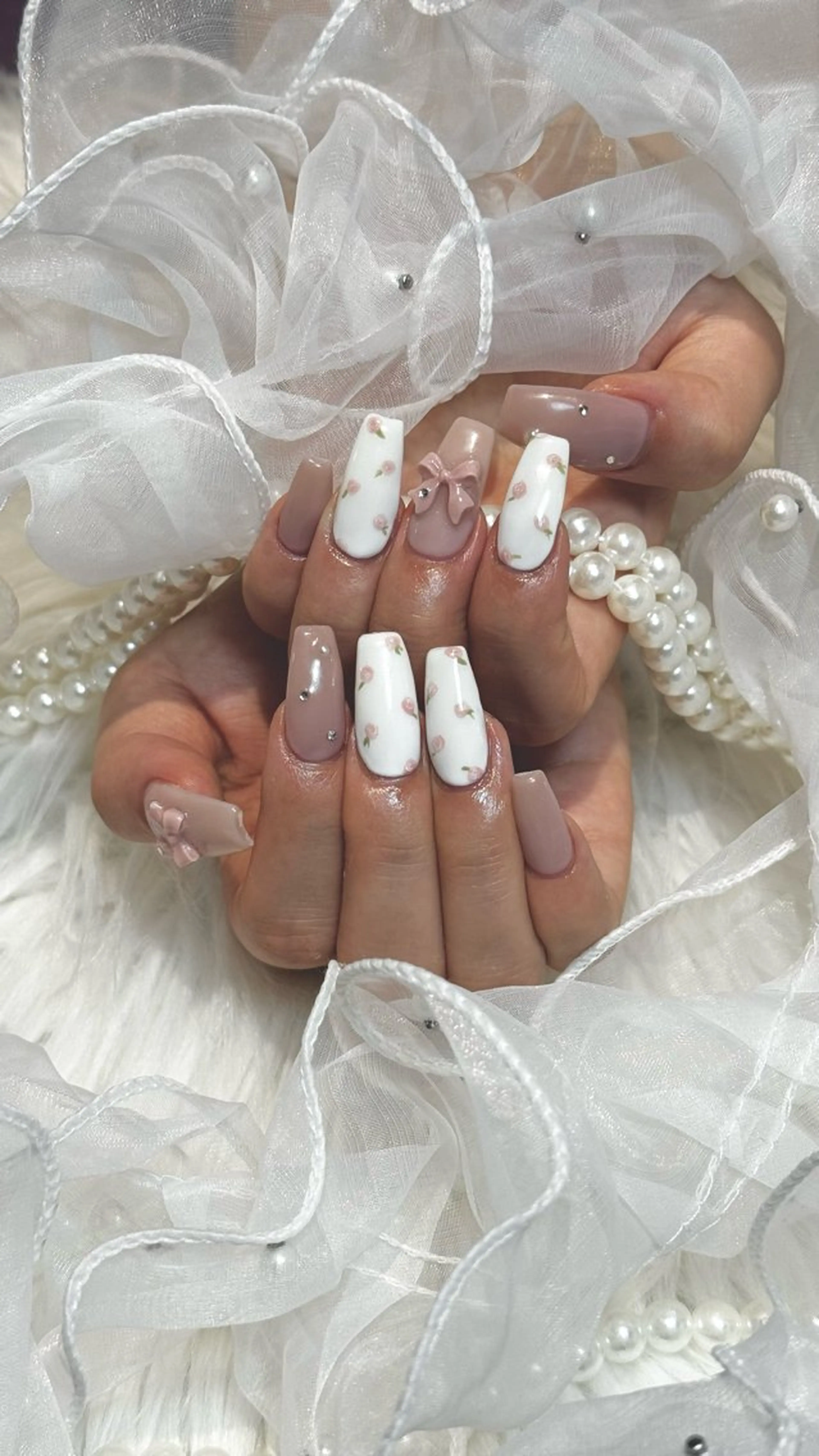 ネイル WISTERIA kozueのネイルデザイン