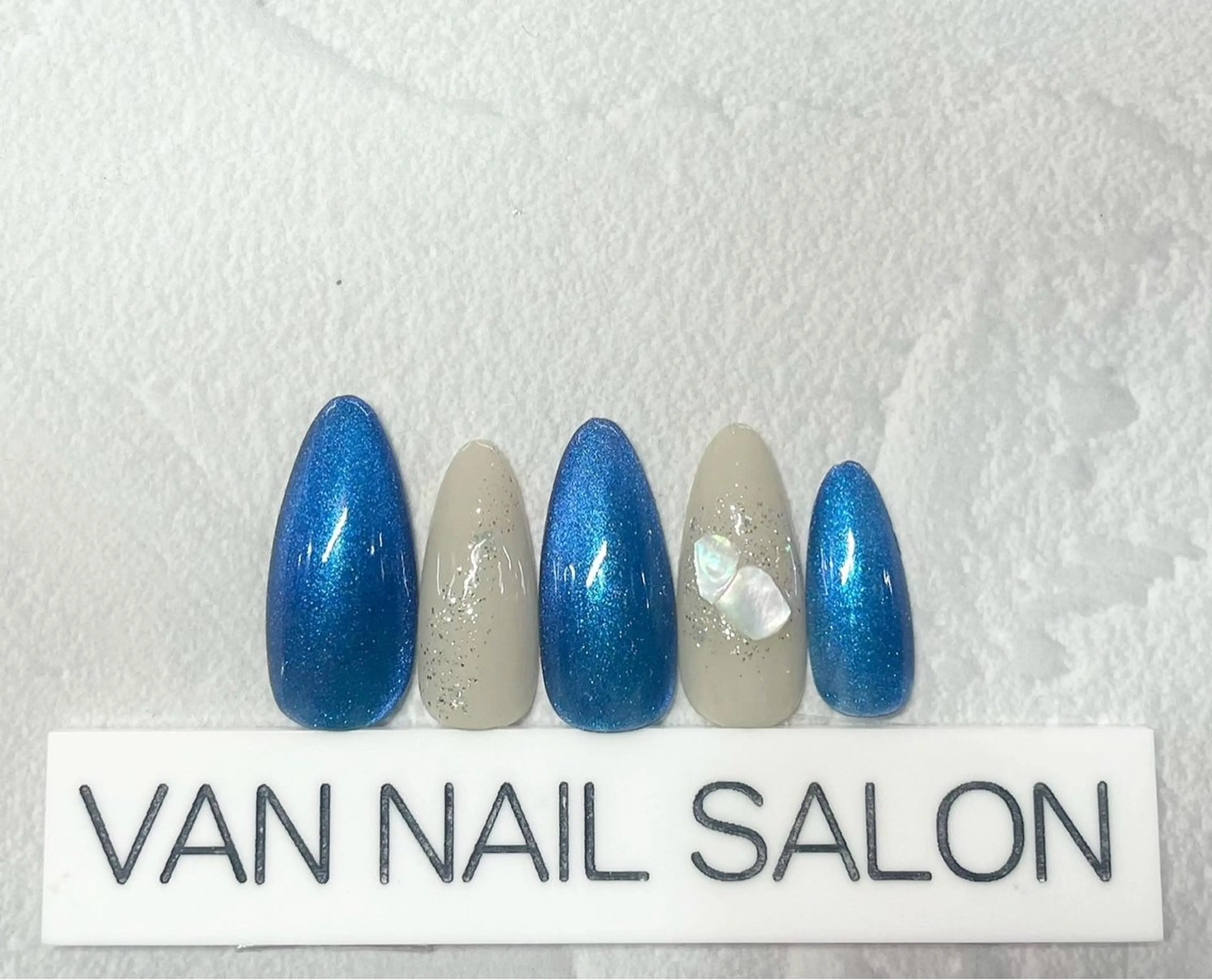 ネイル Van Nail Salonのネイルデザイン