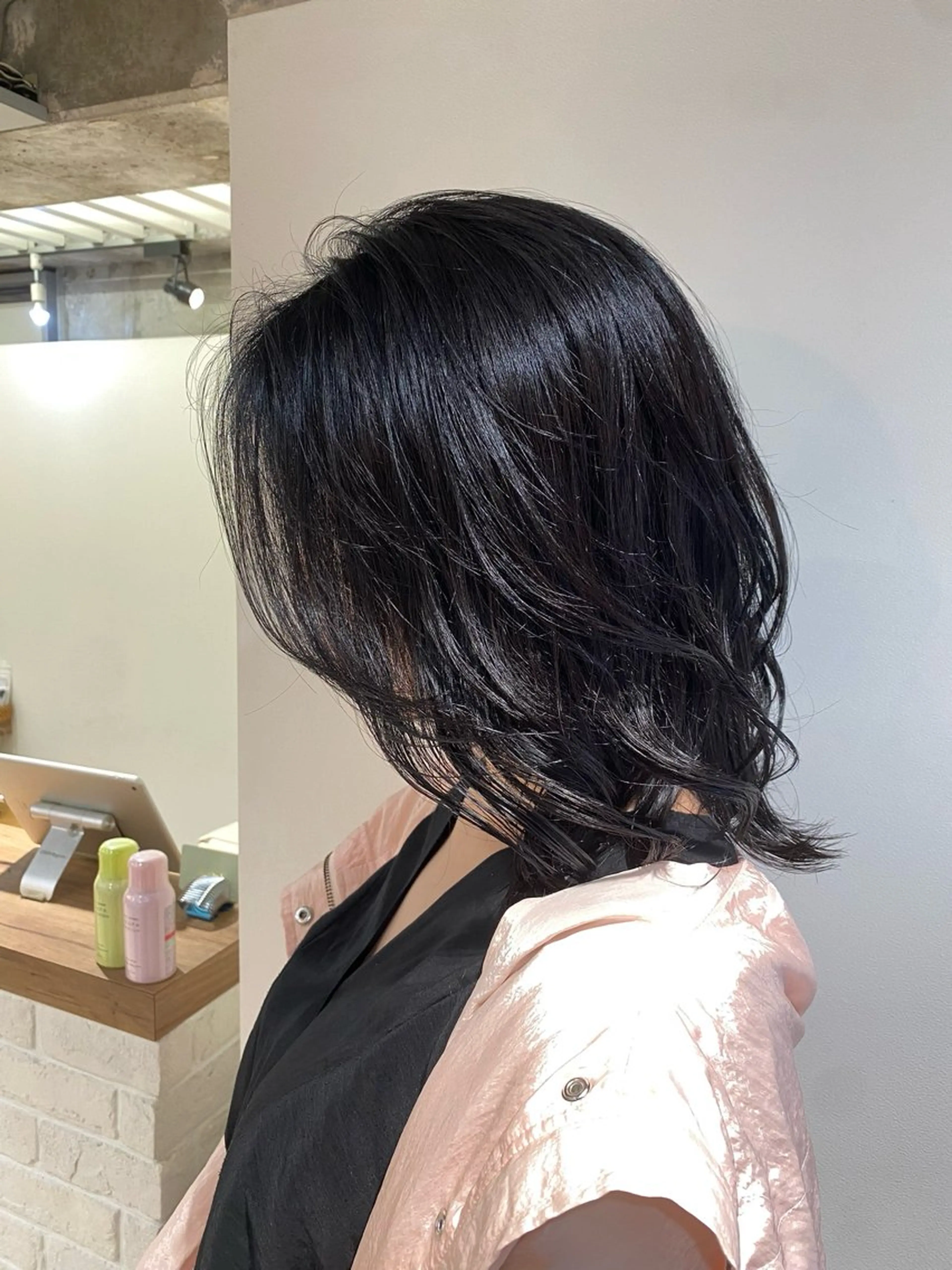 セミロング カラー アッシュ ブルーカラー ブルーアッシュ ヘアカラー ブリーチなし/暖色/ 透明感/なおやのヘアスタイル