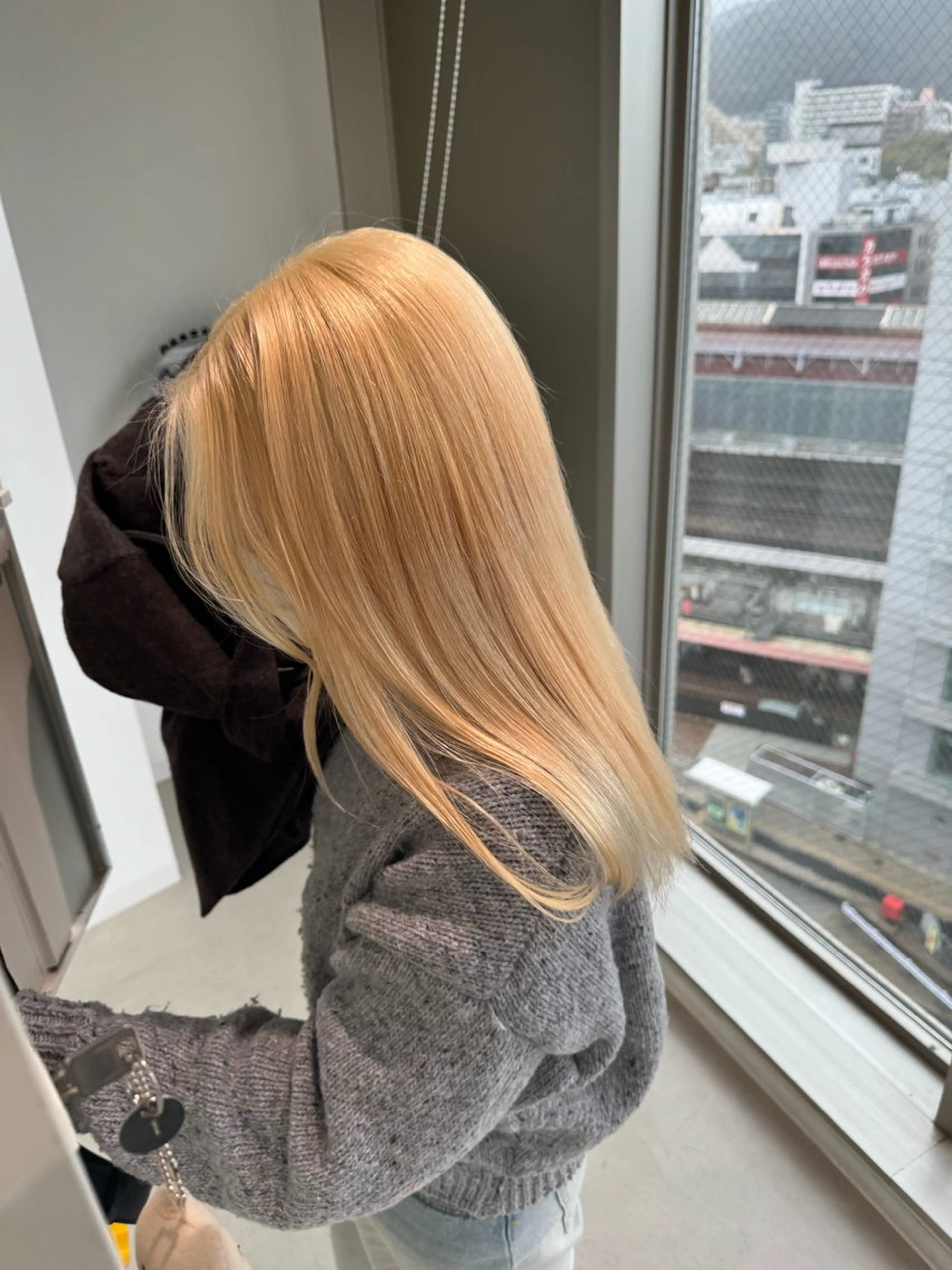 セミロング カラー ヘアカラー トリートメント 店長　MANAMI ／ブリーチ／骨格ボブのヘアスタイル