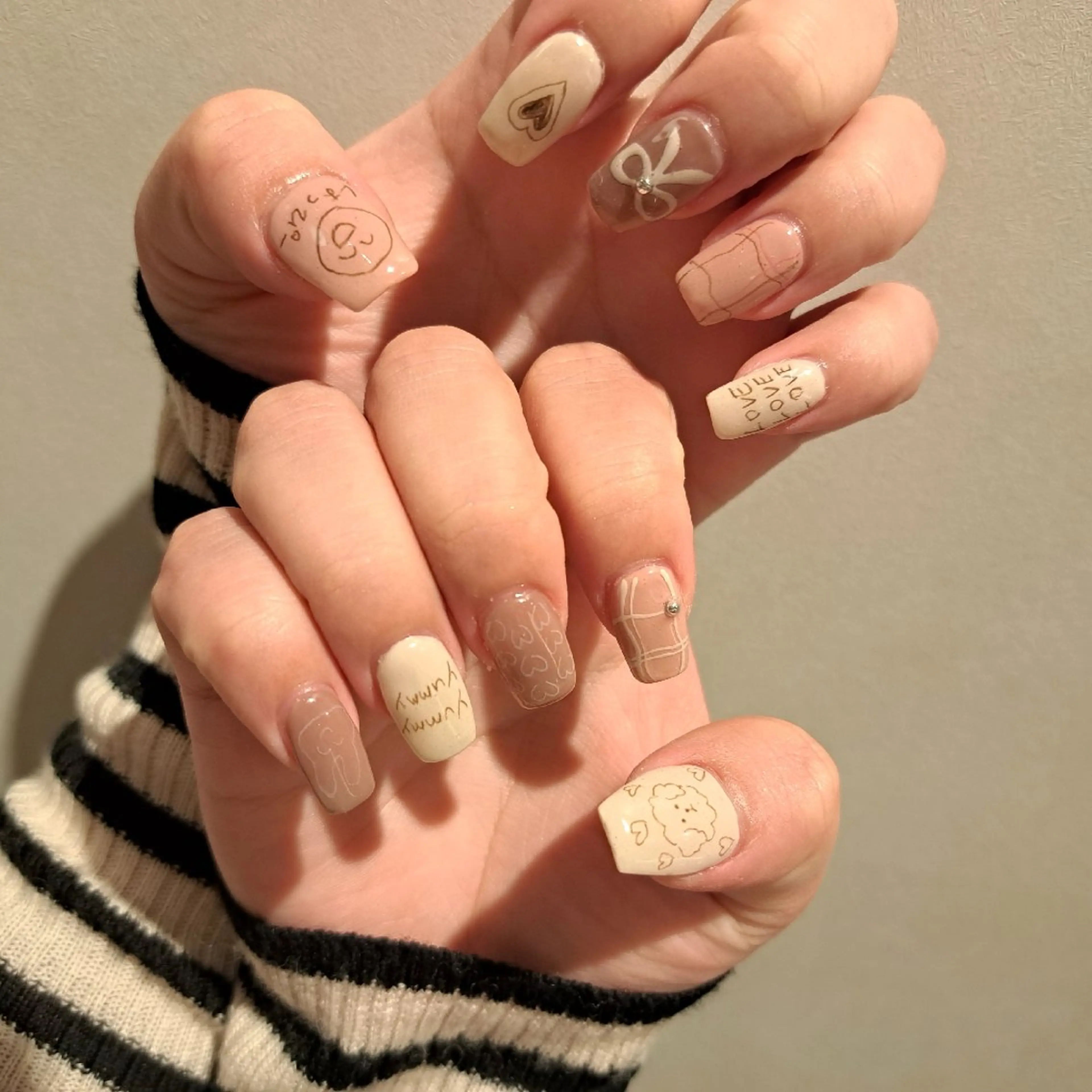 ネイル アートネイル 持ち込み 冬ネイル Nail mood デザイン持ち込みokのネイルデザイン