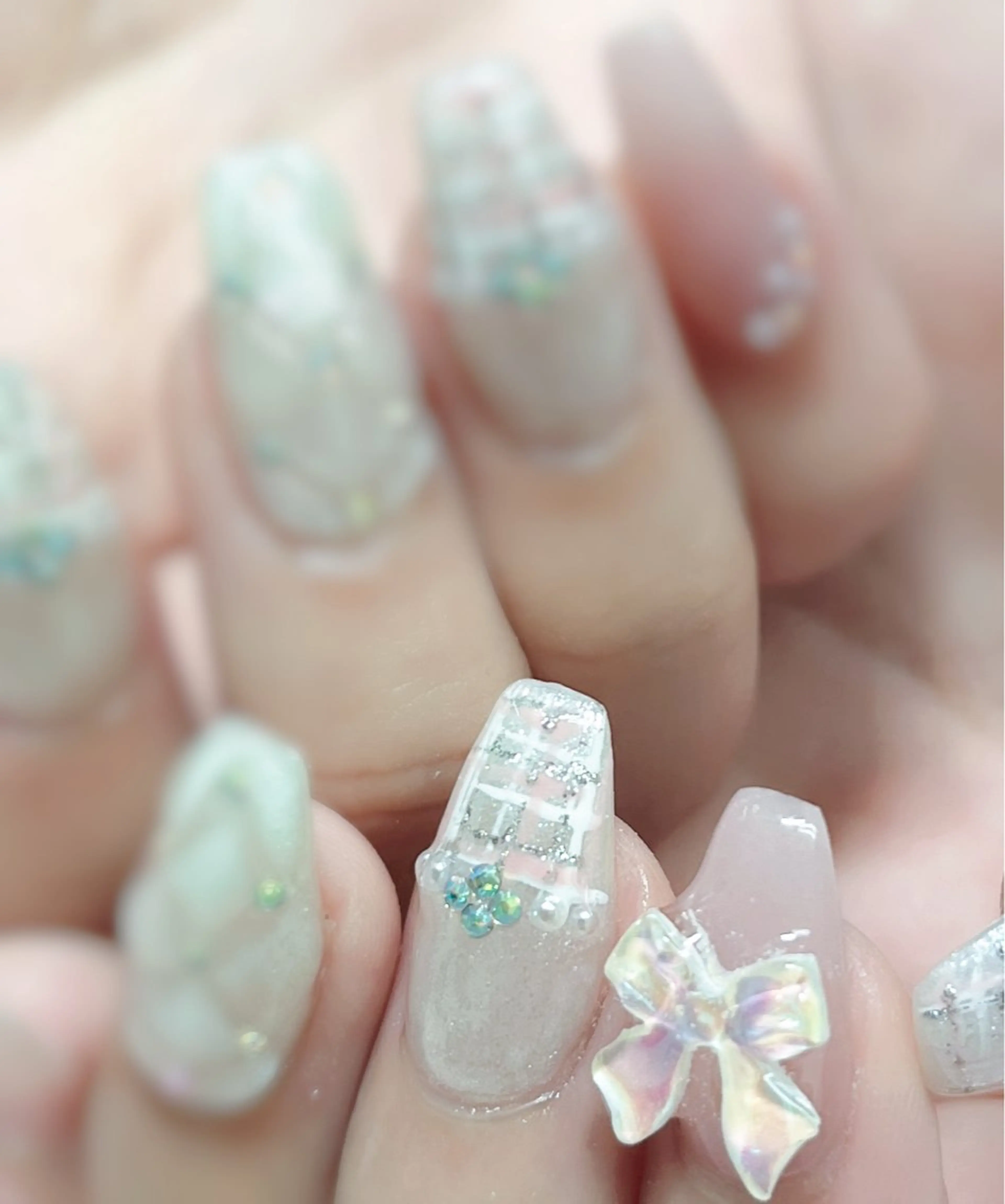 ネイル ハンドネイル MoonNail ユリ🌸のネイルデザイン