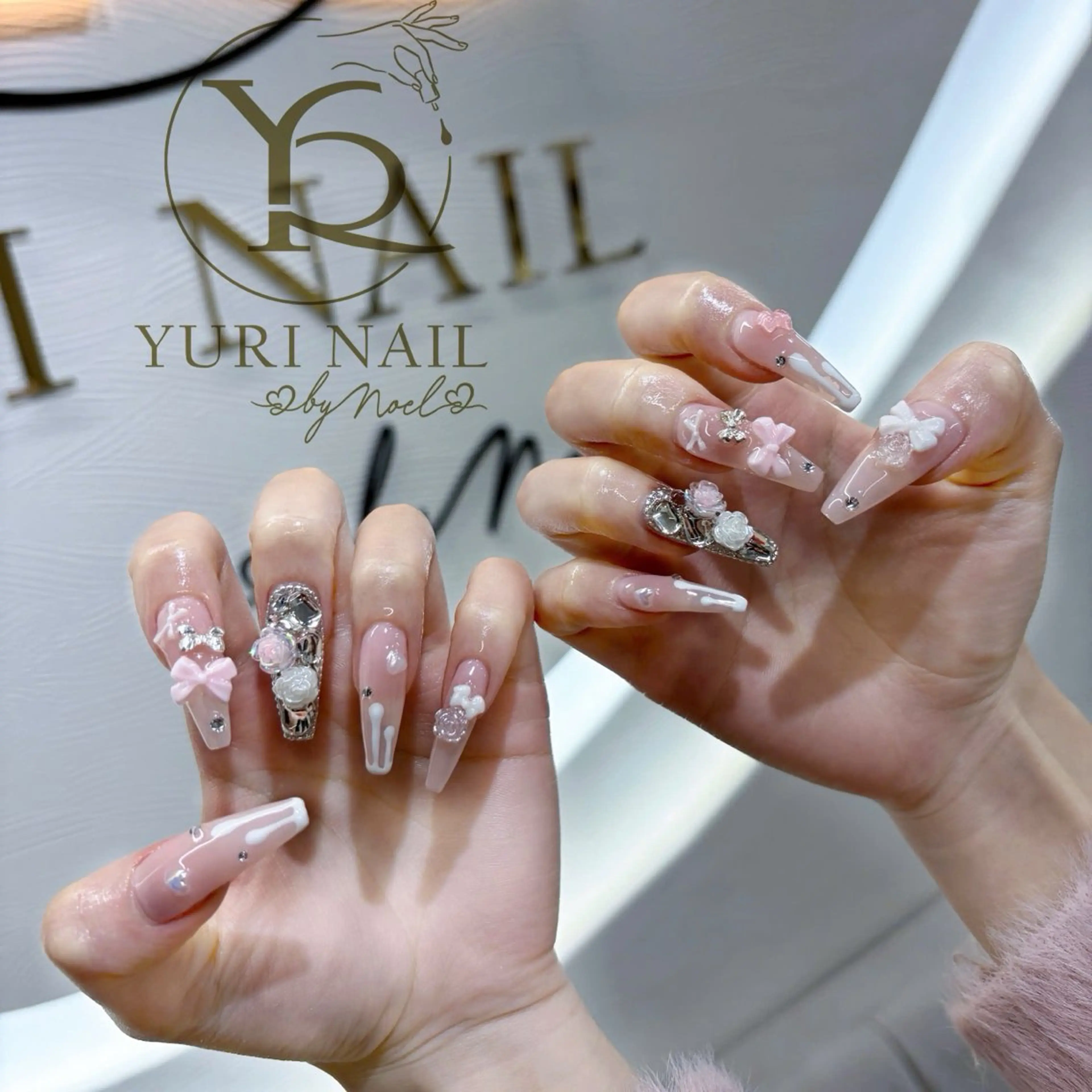 ネイル チークネイル フットネイル フレンチネイル 韓国ネイル 水色 ハンドネイル フットネイル ハンドケア YURI Nail NARITAのネイルデザイン