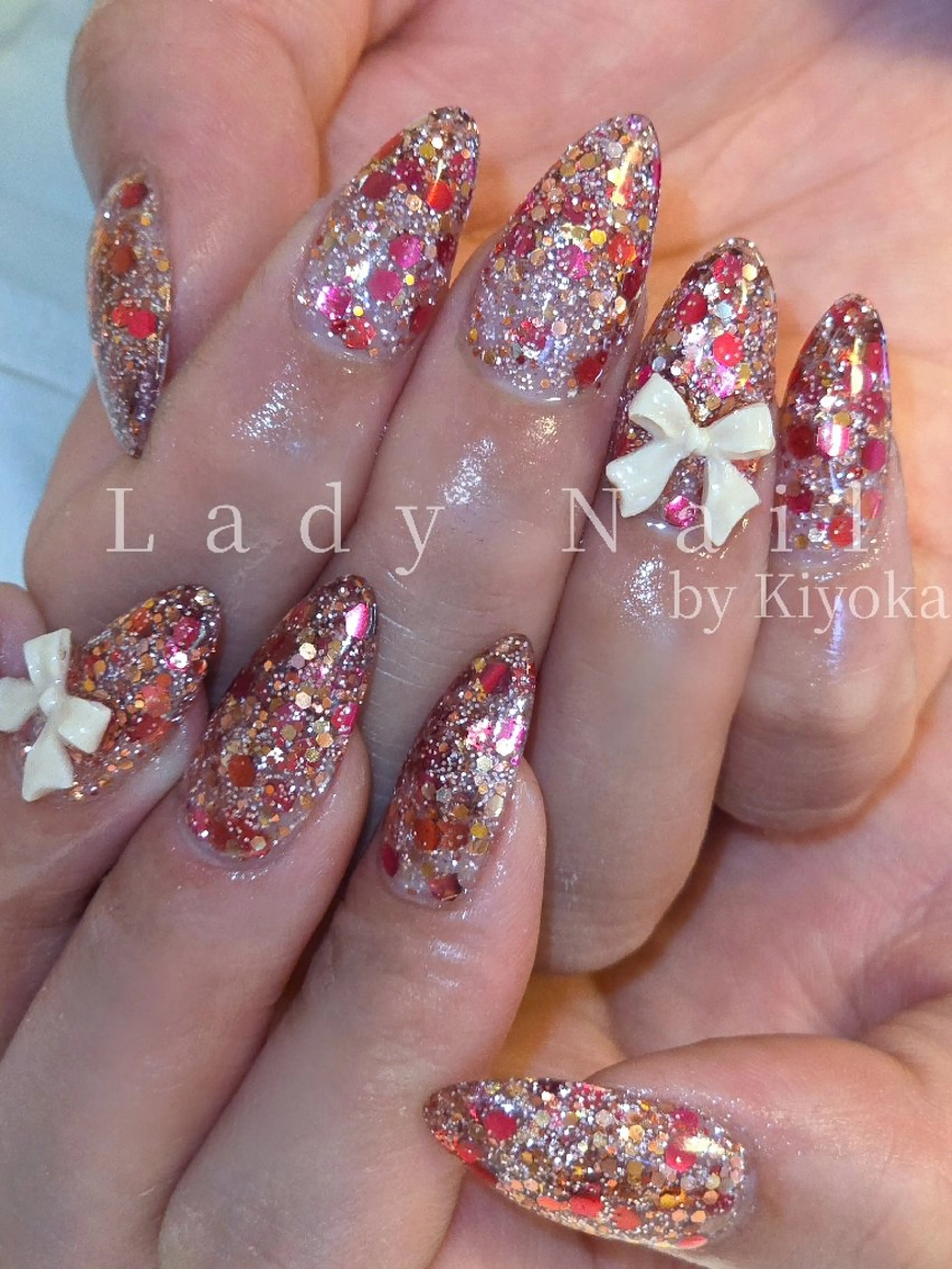 ネイル ホログラムネイル ピンク リボン スカルプネイル ハンドネイル Lady Nail Kiyokaのネイルデザイン