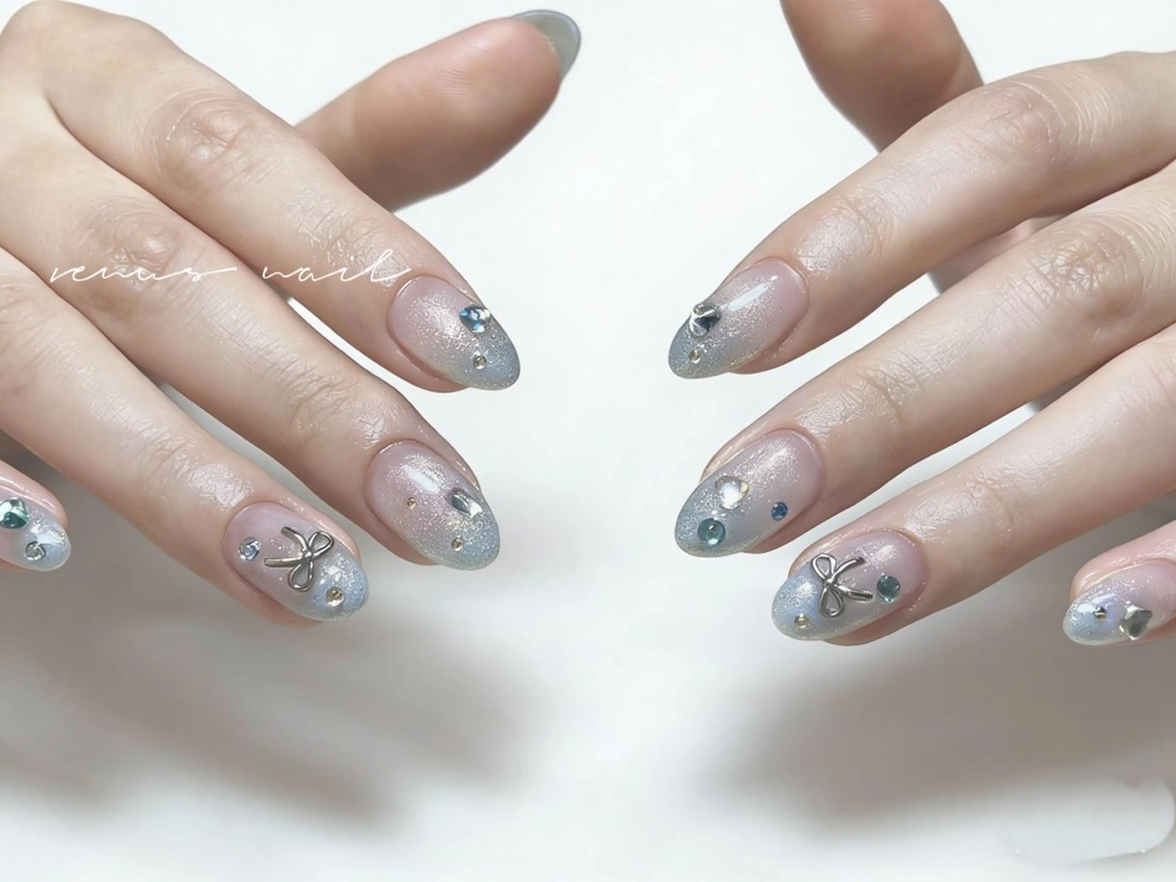 ネイル リボン venus nail チップ長さ出し専門店のネイルデザイン