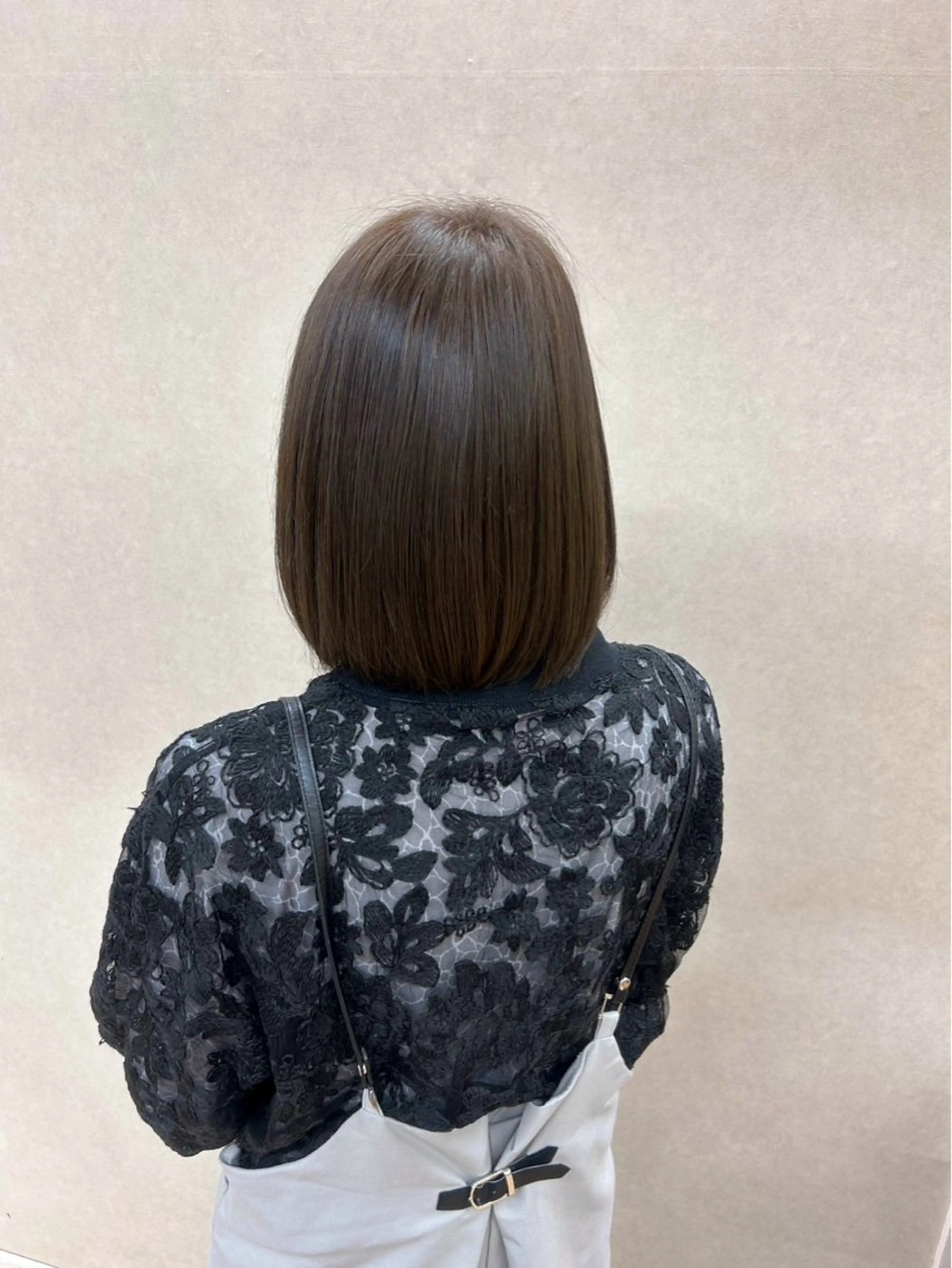 カラー 艶カラー🫧/ 板倉かなみのヘアスタイル