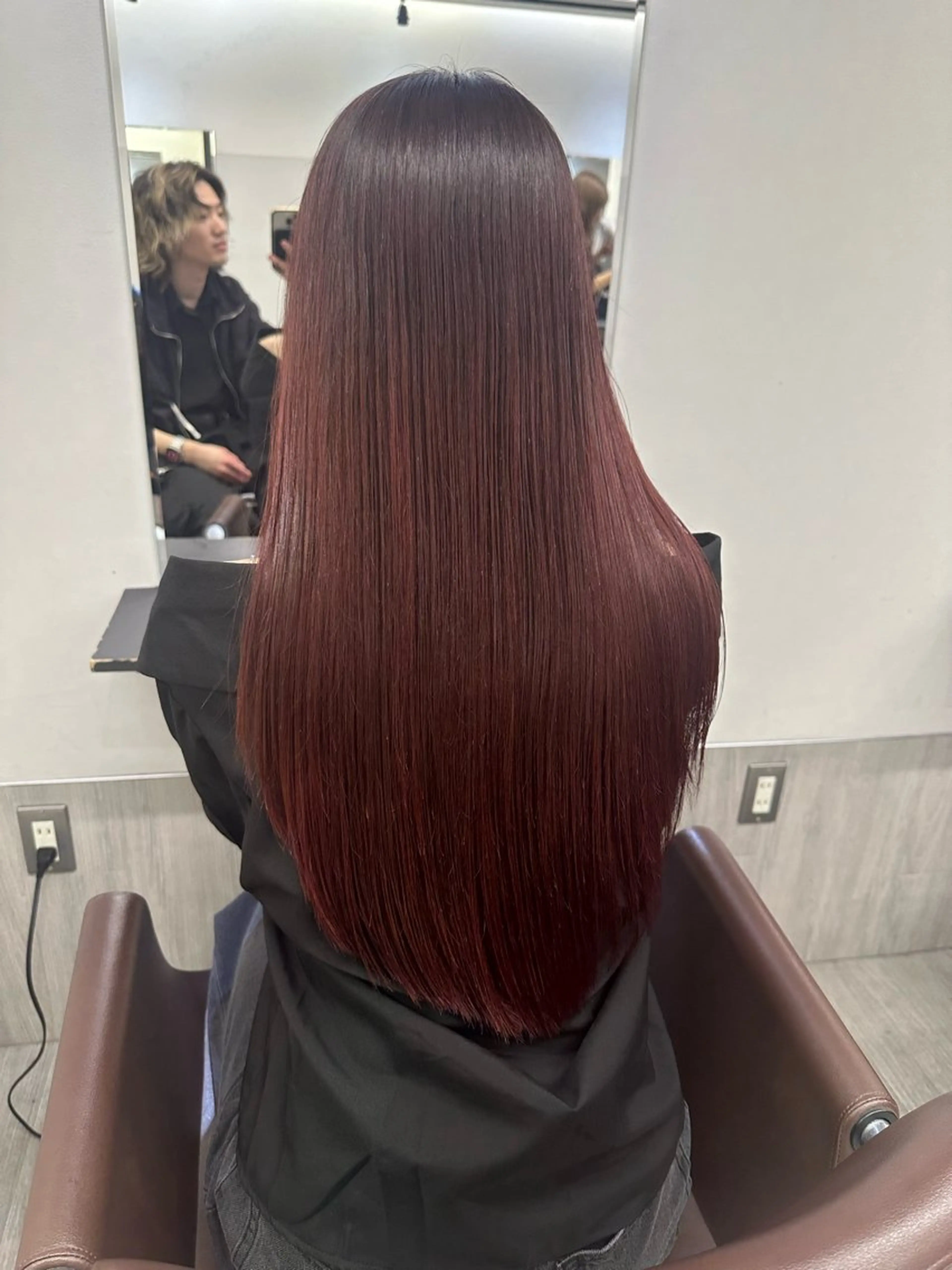 ロング 天神大名/ブリーチ 鶴岡和幸/ハイトーンのヘアスタイル