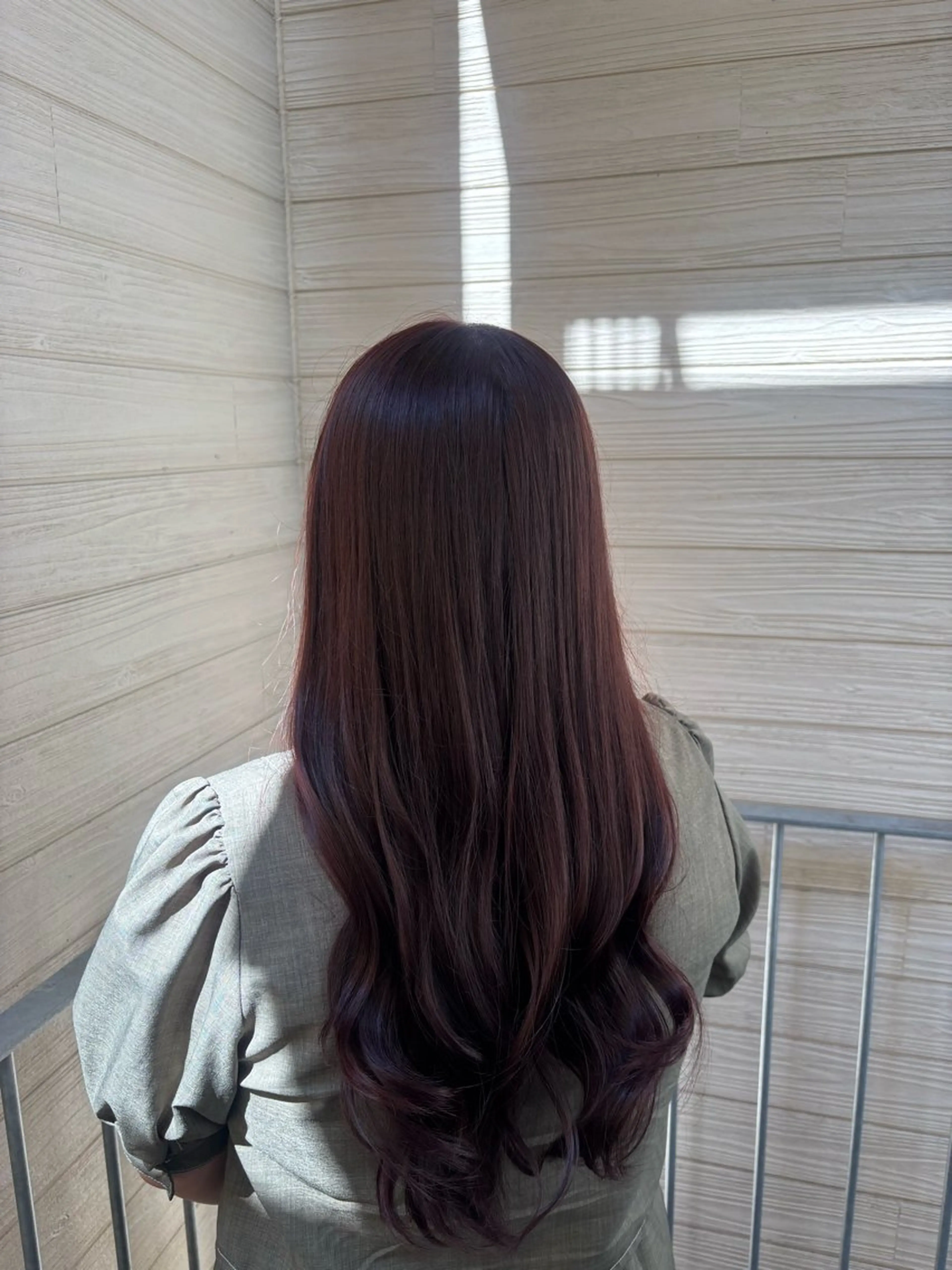 定番メニュー【ロング、ミディアム限定】✨カット+艶カラー✨の写真