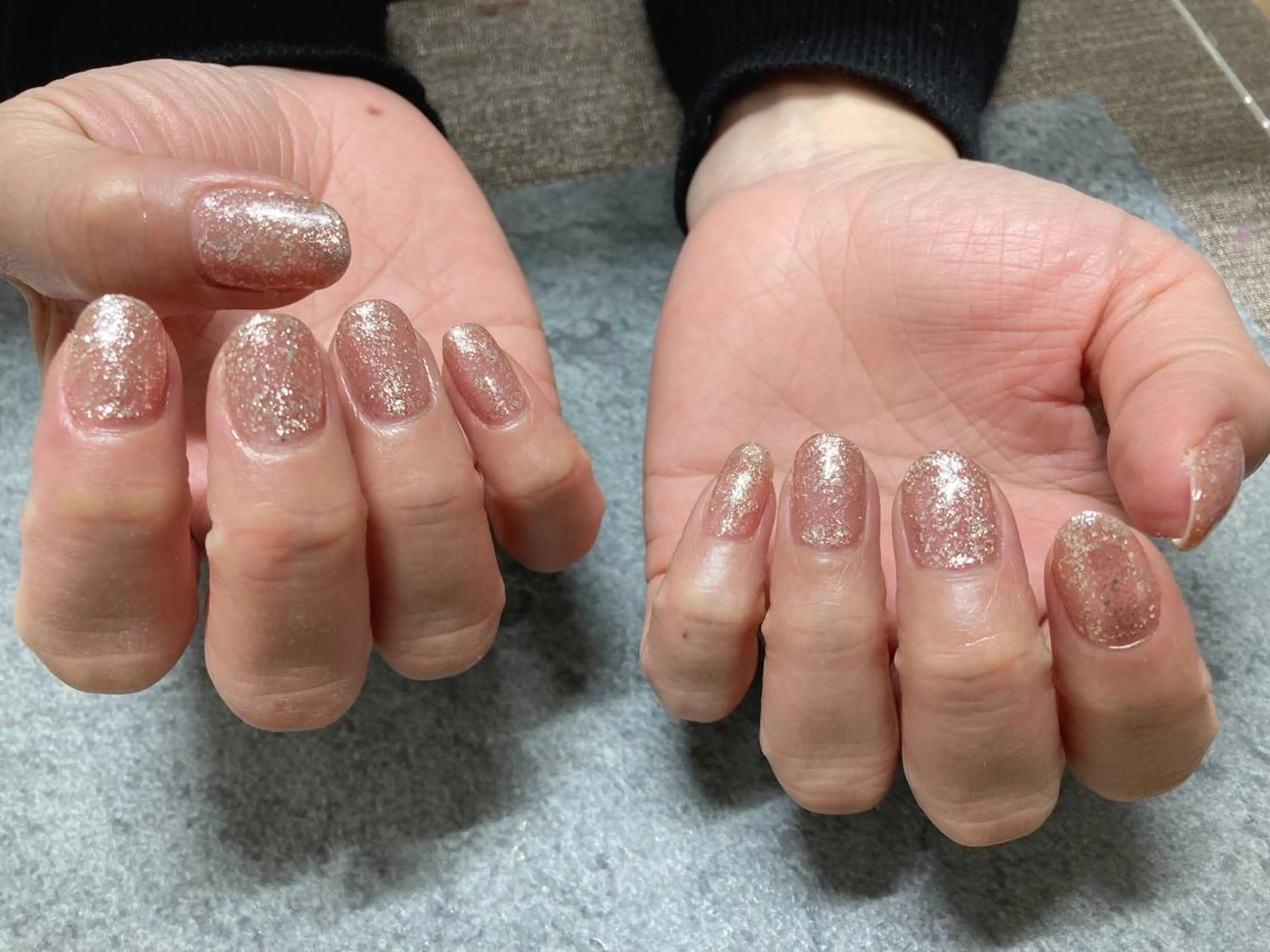 ネイル フットネイル ジェルネイル キラキラネイル 韓国ネイル マグネットネイル mogunail &blowのネイルデザイン