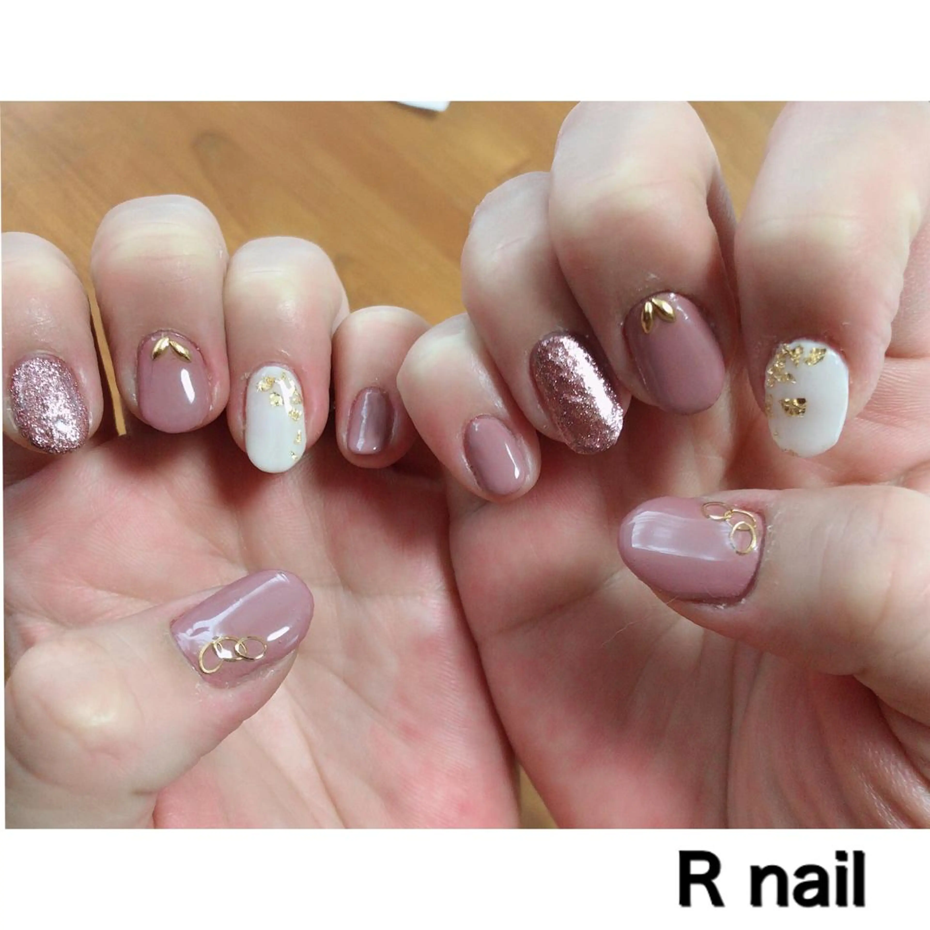 ネイル SUN&MOON REOのネイルデザイン