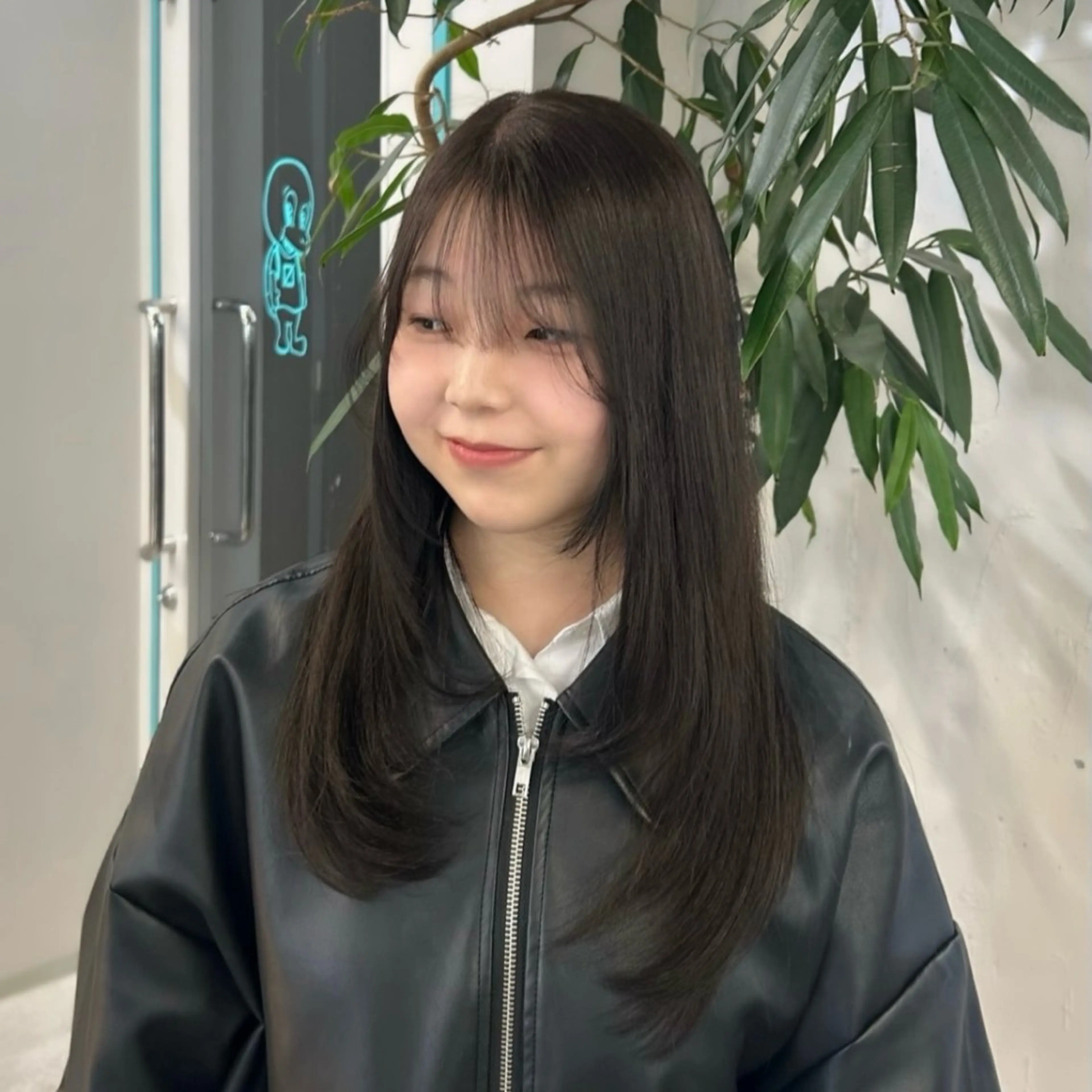 カラー 透明感カラー 小顔に見えるボブ 透明感カラー🪽のヘアスタイル