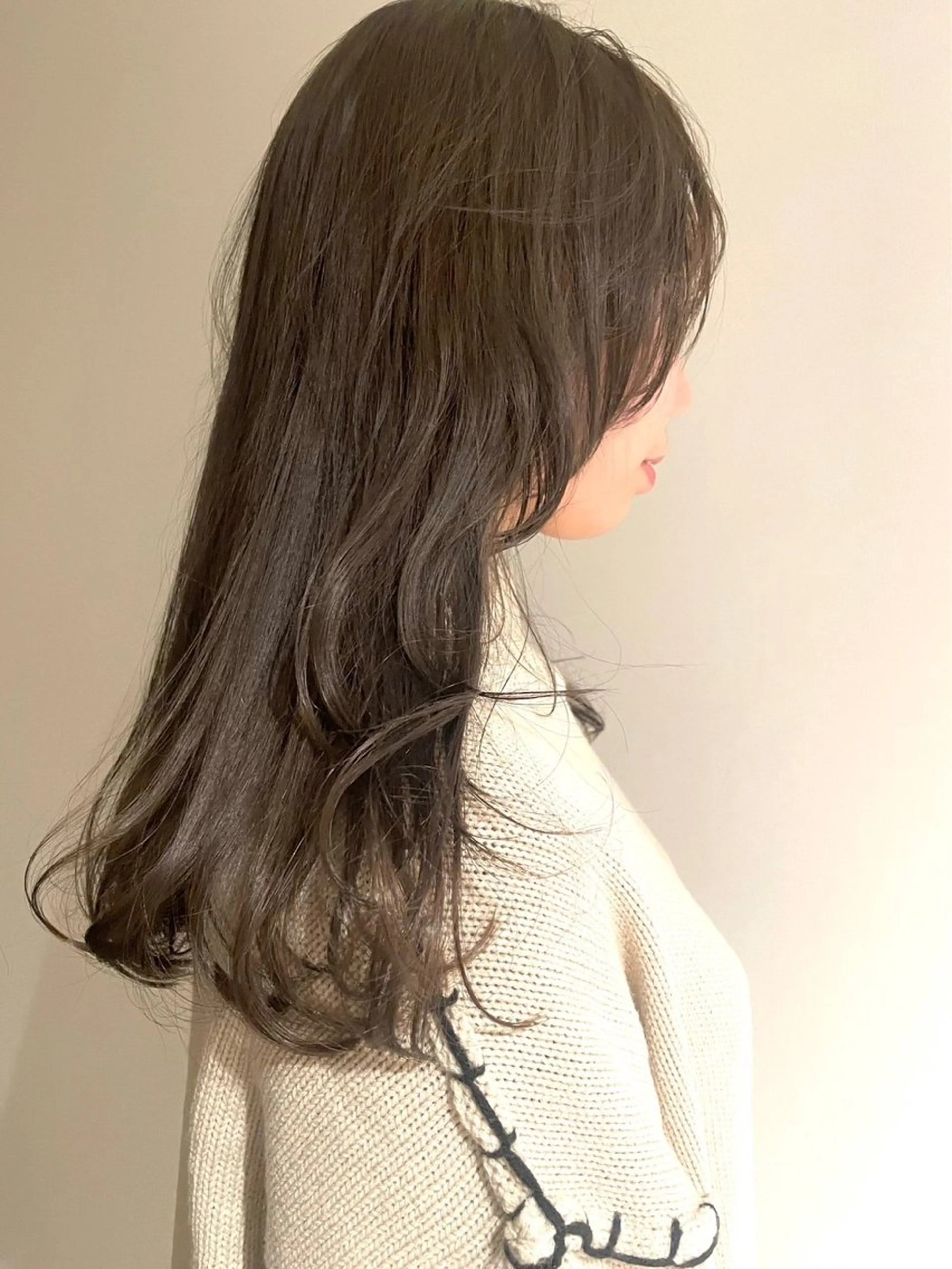 カラー ベージュカラー 🫒🫒ブリーチなし 艶カラー🫒ヤマシロのヘアスタイル