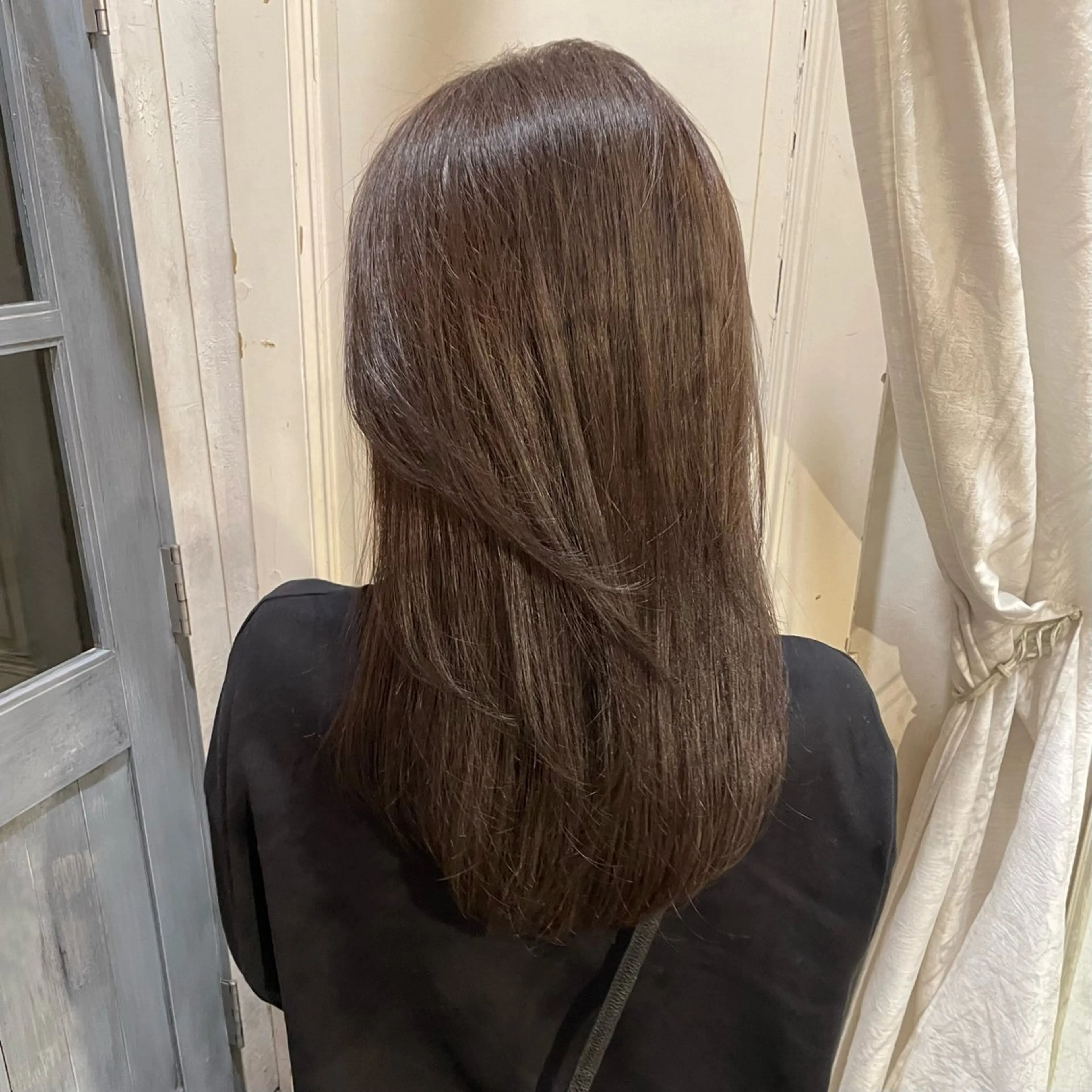 ロング カラー { door } Kawasakiのヘアスタイル