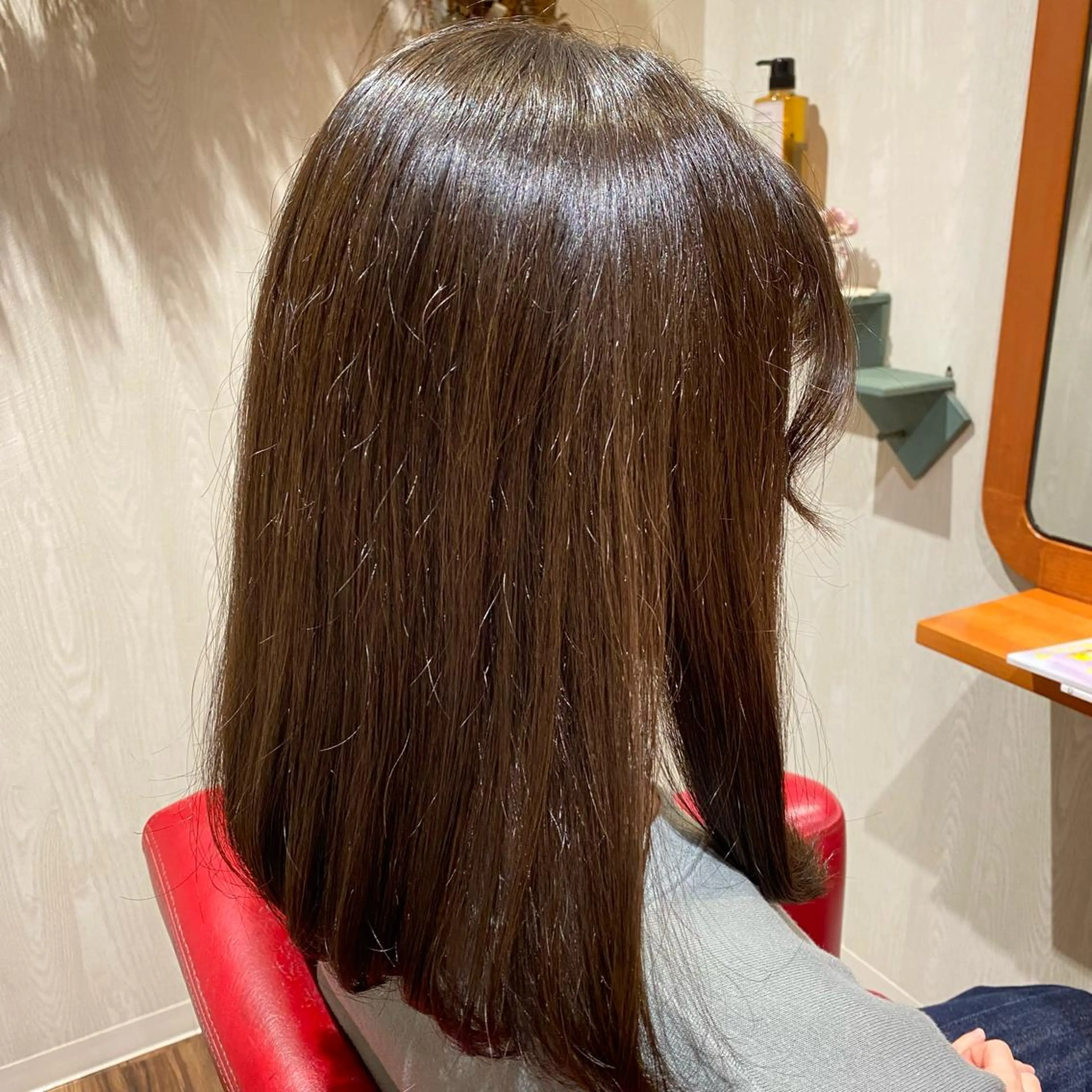 セミロング 木宮 美緒のヘアスタイル