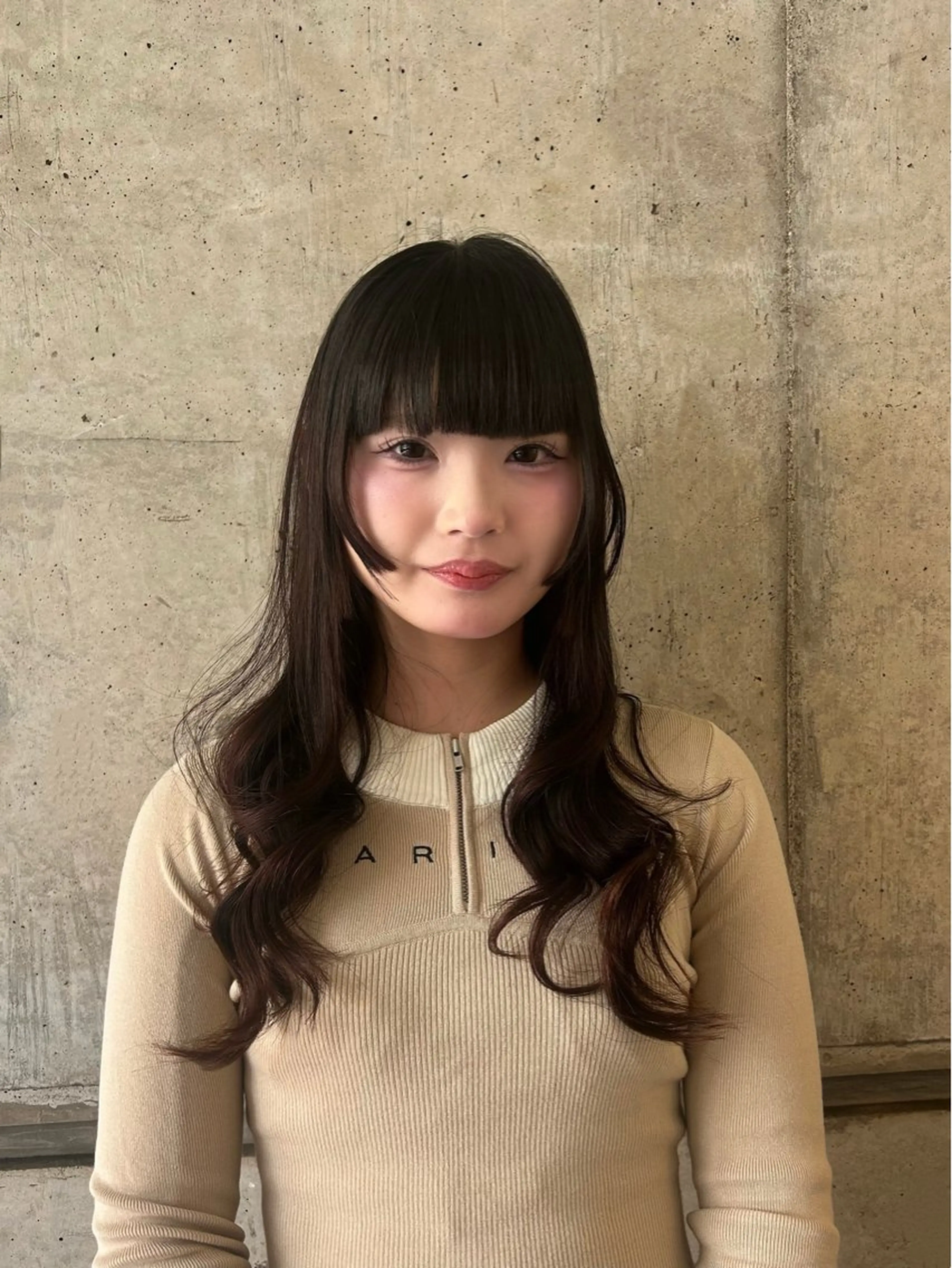 セミロング カラー eMu_ rimiのヘアスタイル