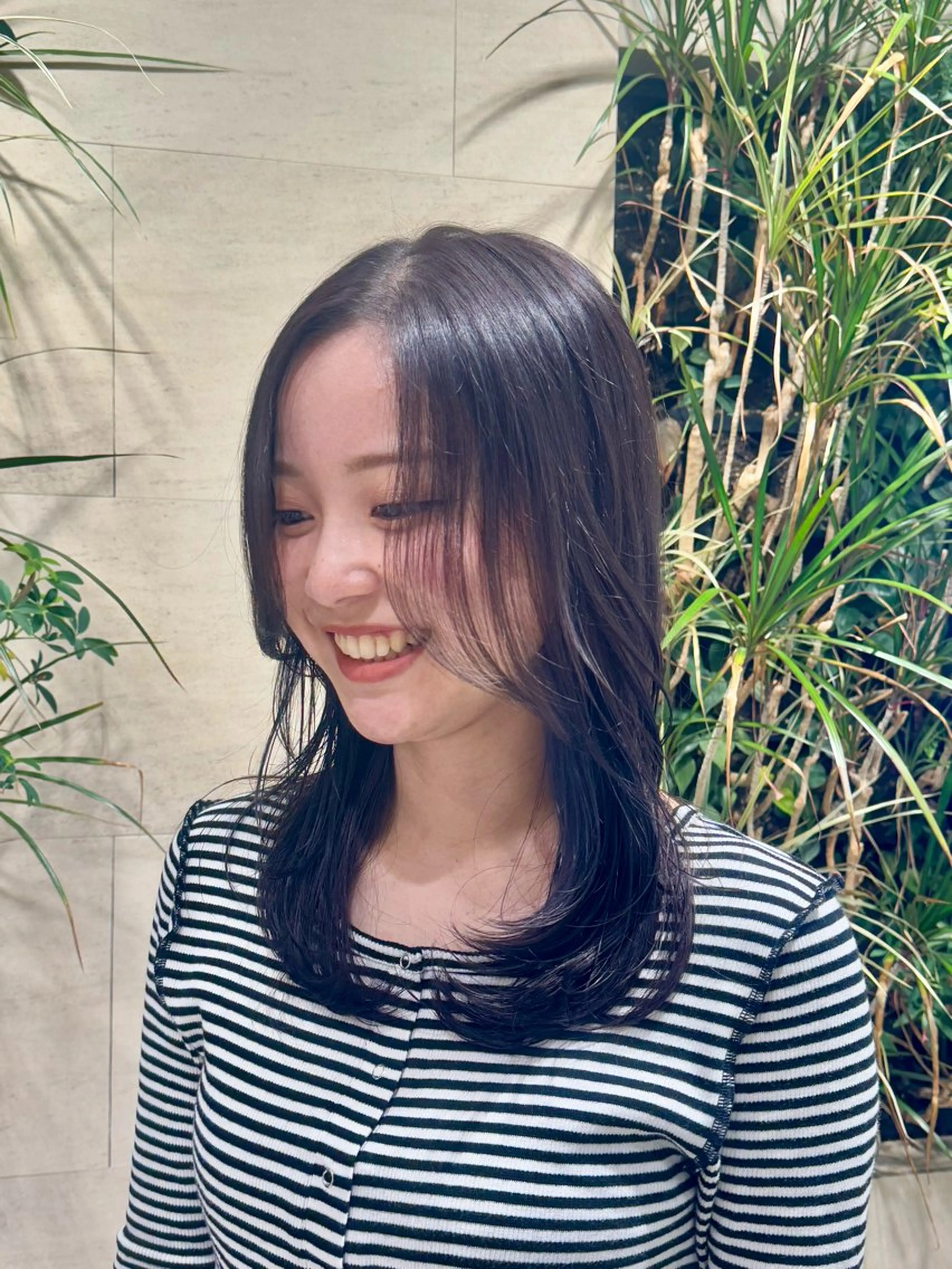 ミディアム ミディアムレイヤー レイヤーカット 暖色/レイヤーカット /艶髪/髪質改善/のマツエク・マツパデザイン