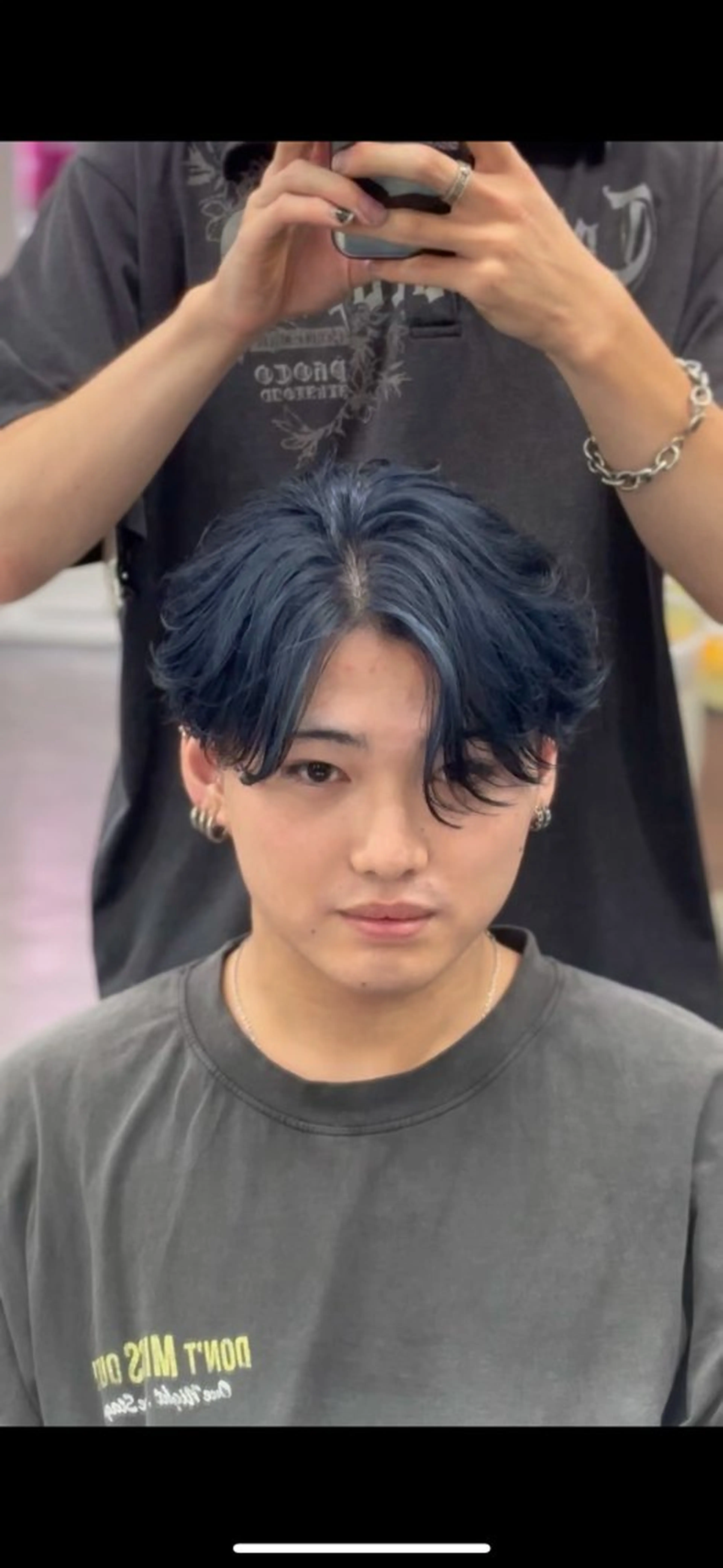 カラー メンズハイトーン 北斗💍レイヤーのヘアスタイル