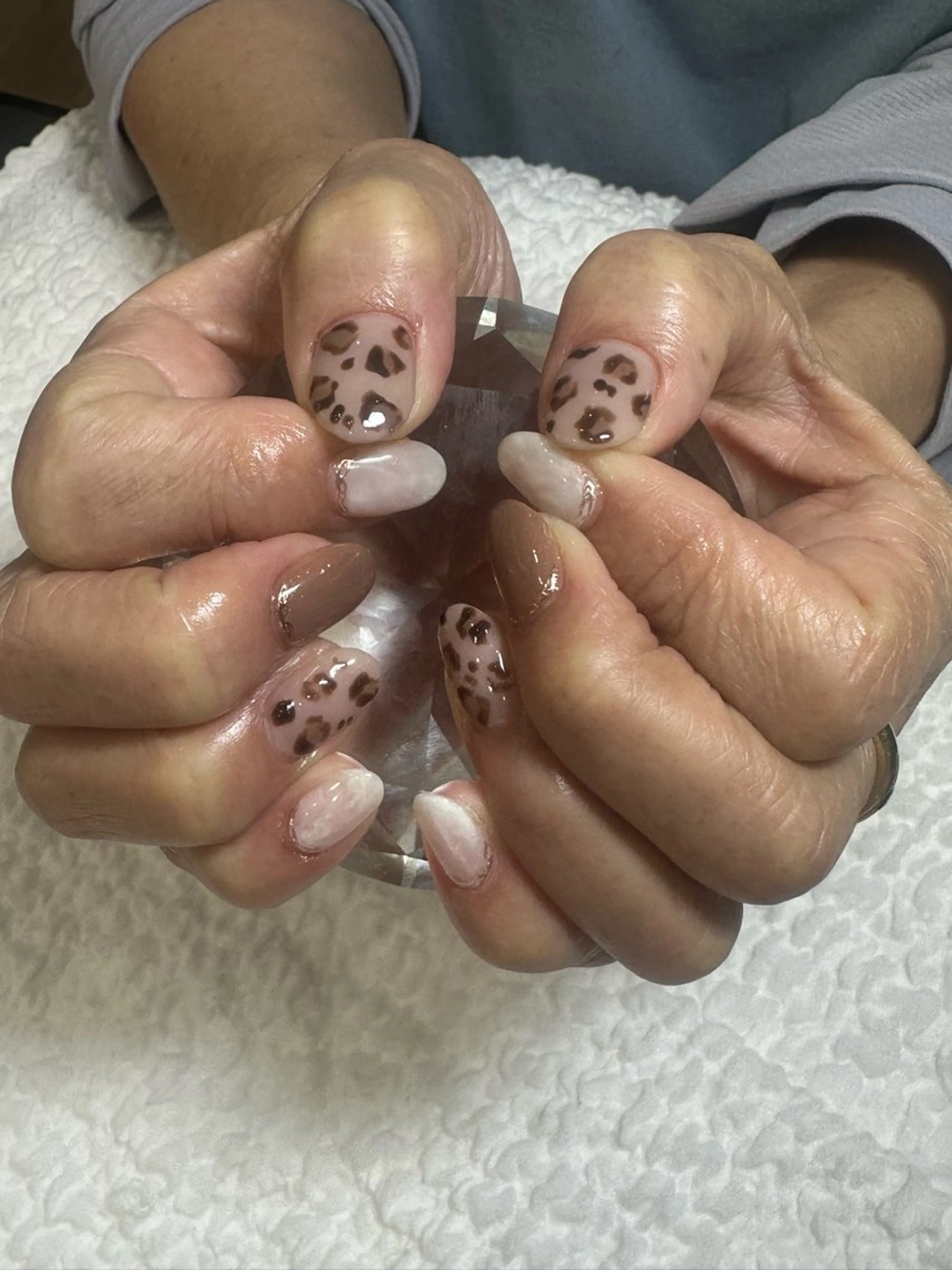 ネイル アニマル柄 ニュアンスネイル As nailのネイルデザイン
