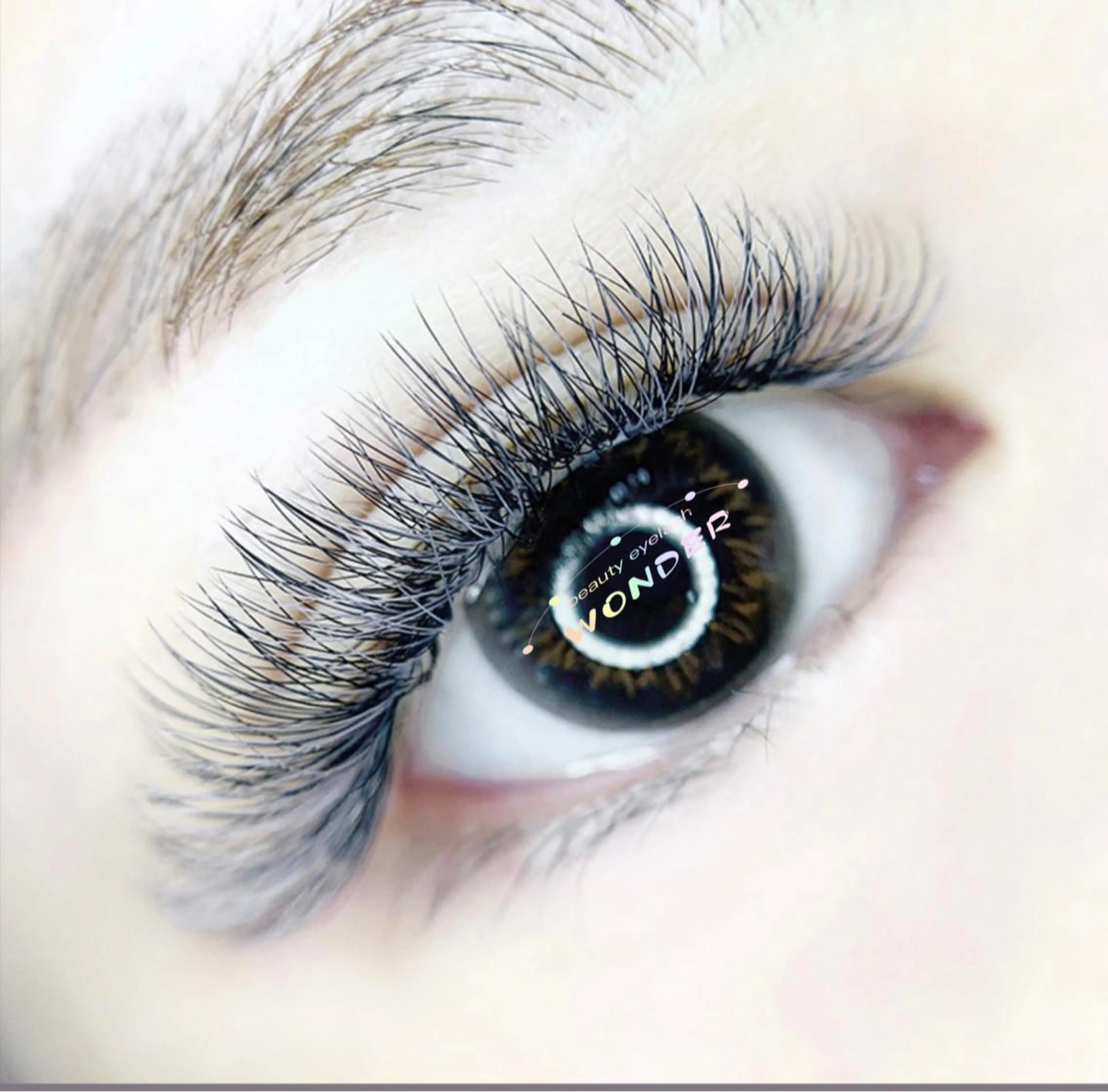 マツエク・マツパ カラーマツエク トータルビューティー サロンワンダーのマツエク・マツパデザイン