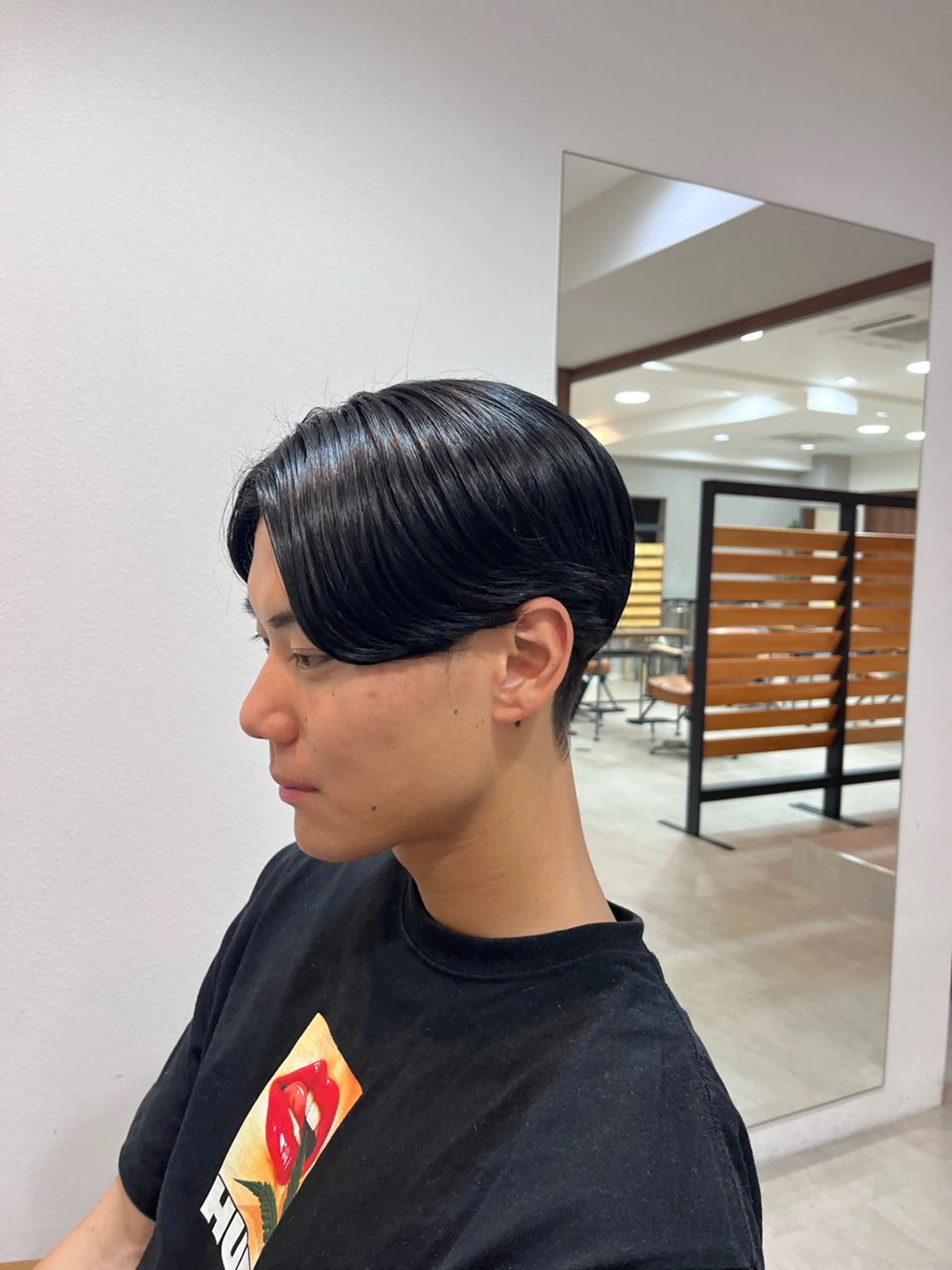 メンズ NEIRO/透明感 カラー/グレージュのヘアスタイル