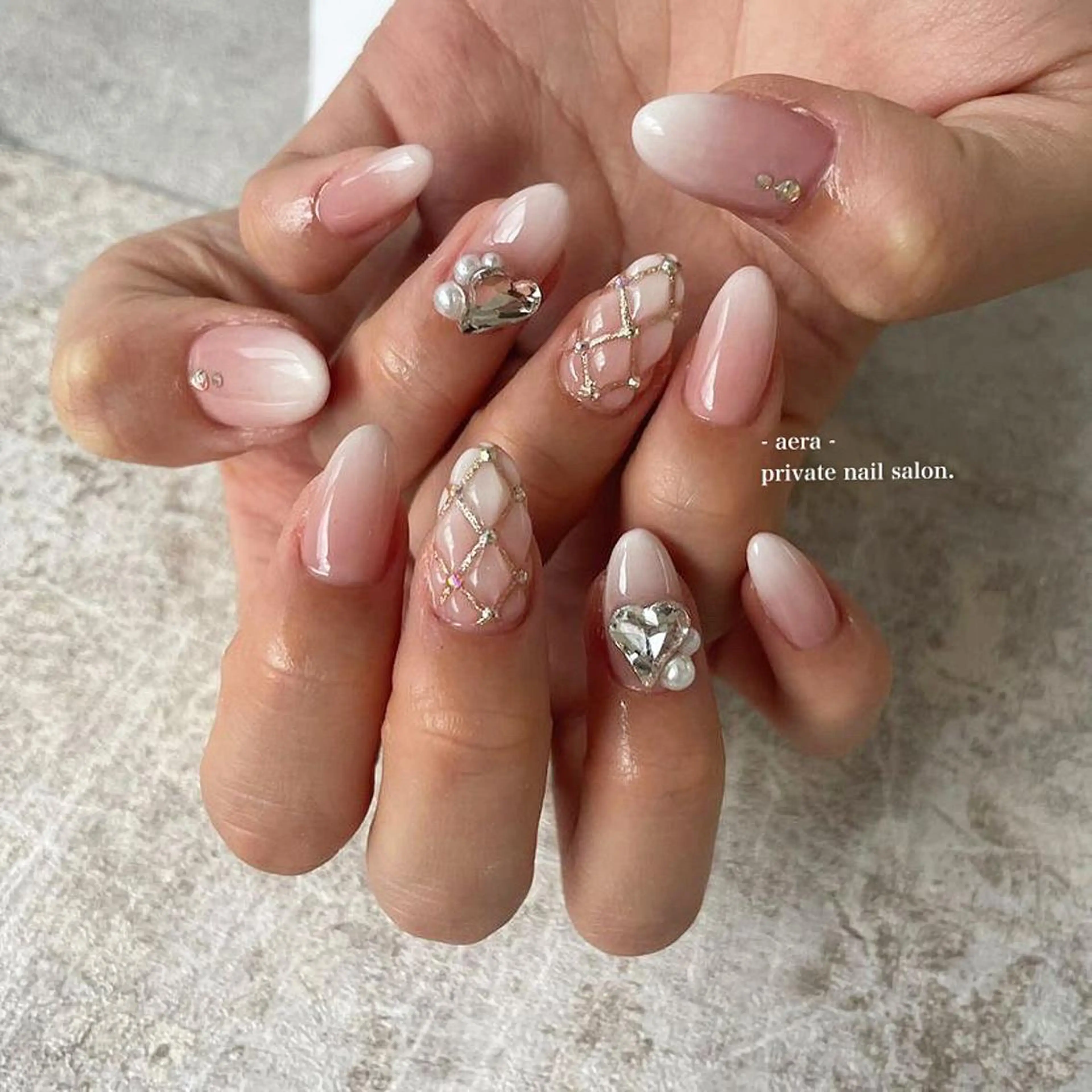 ネイル AERA nail shino🐱⸝꙳のネイルデザイン