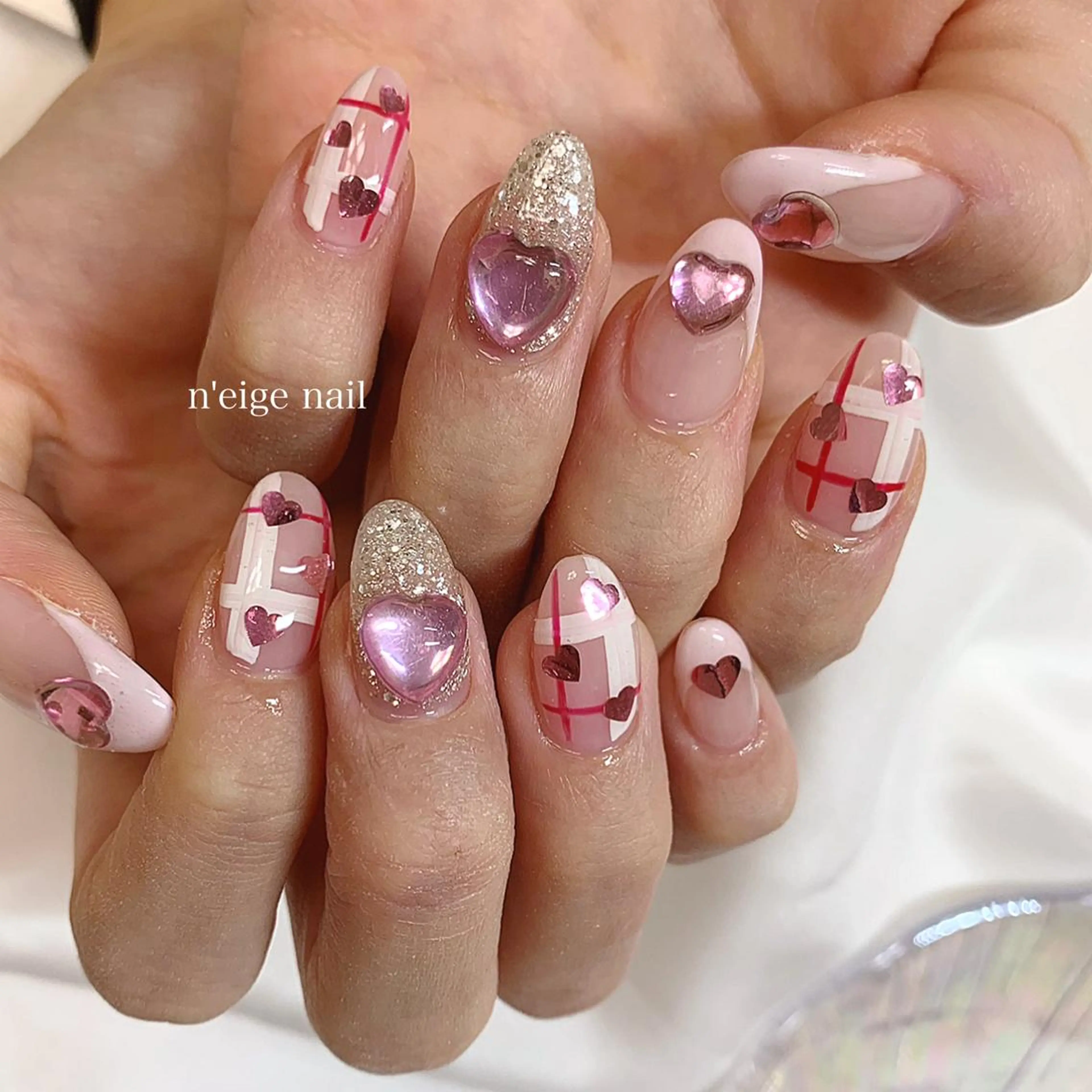 ネイル アートネイル ハート キラキラネイル 韓国ネイル ニュアンスネイル n'eige nail所属・大谷 綾香のネイルデザイン