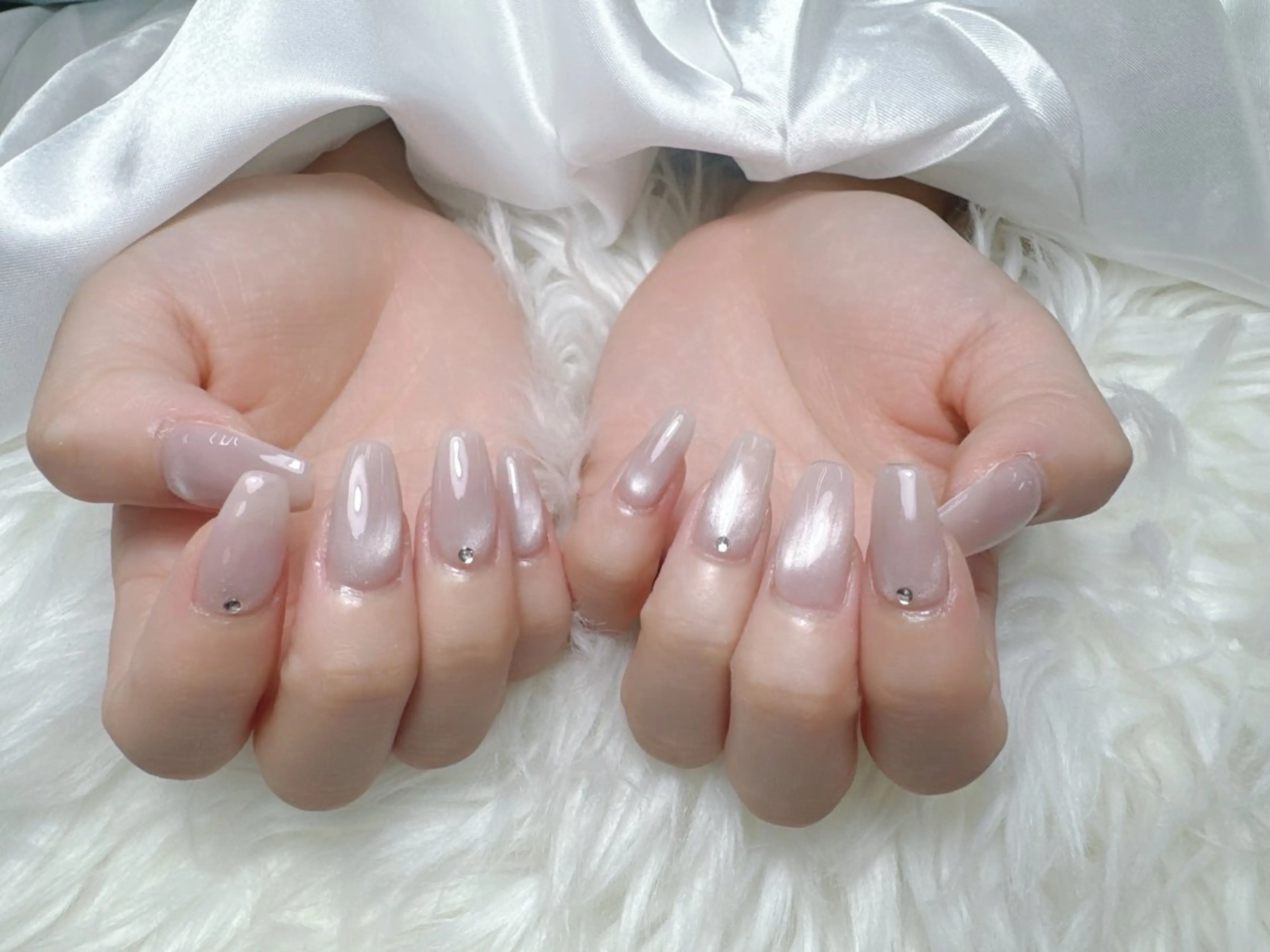 ネイル フレンチネイル グラデーション 韓国ネイル マグネットネイル ミラーネイル ハンドネイル Hara Nail 【持ち込みOK】のネイルデザイン