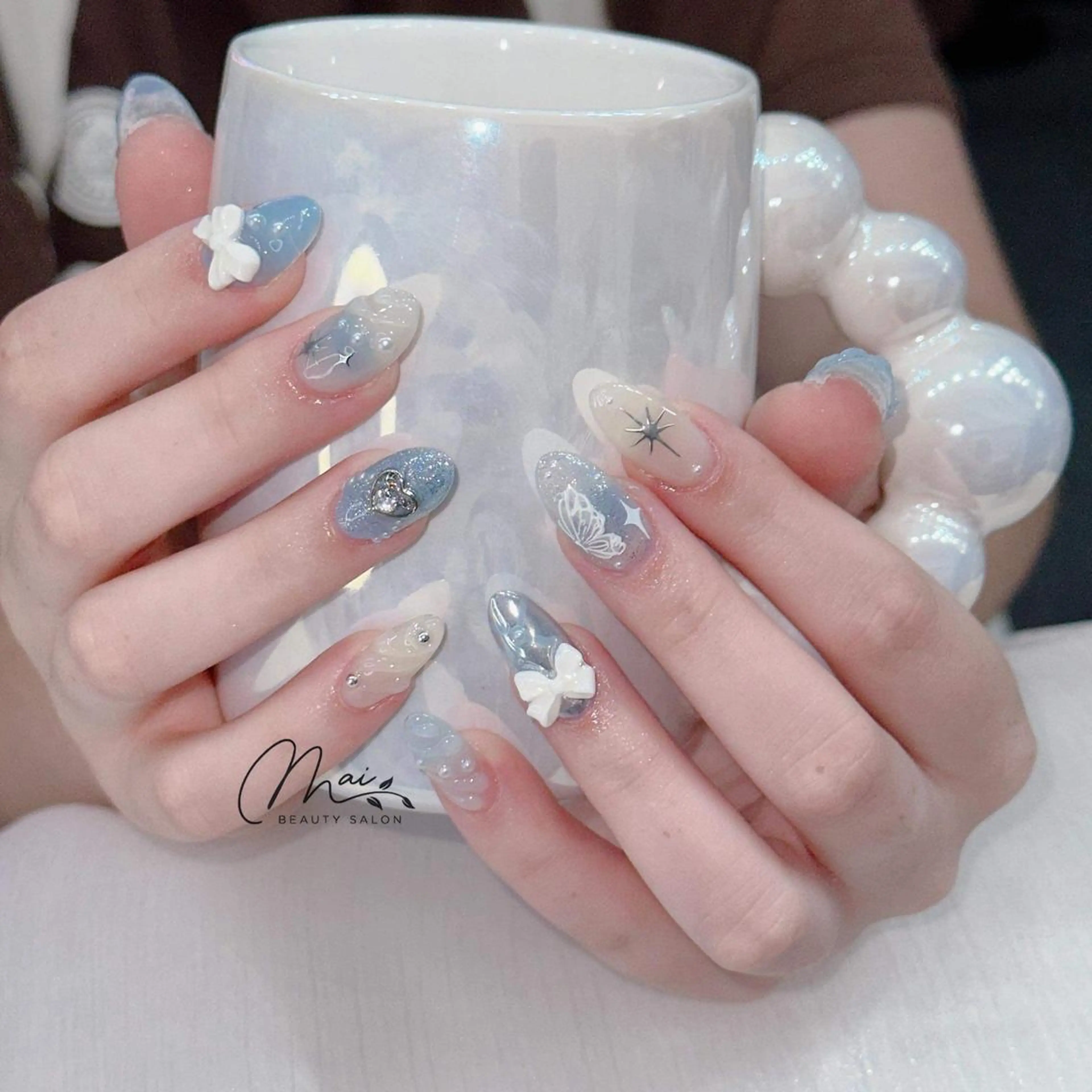 ネイル チークネイル フラッシュネイル フレンチネイル ジェルネイル 韓国ネイル ハンドネイル MaiBeauty マイ マイのネイルデザイン