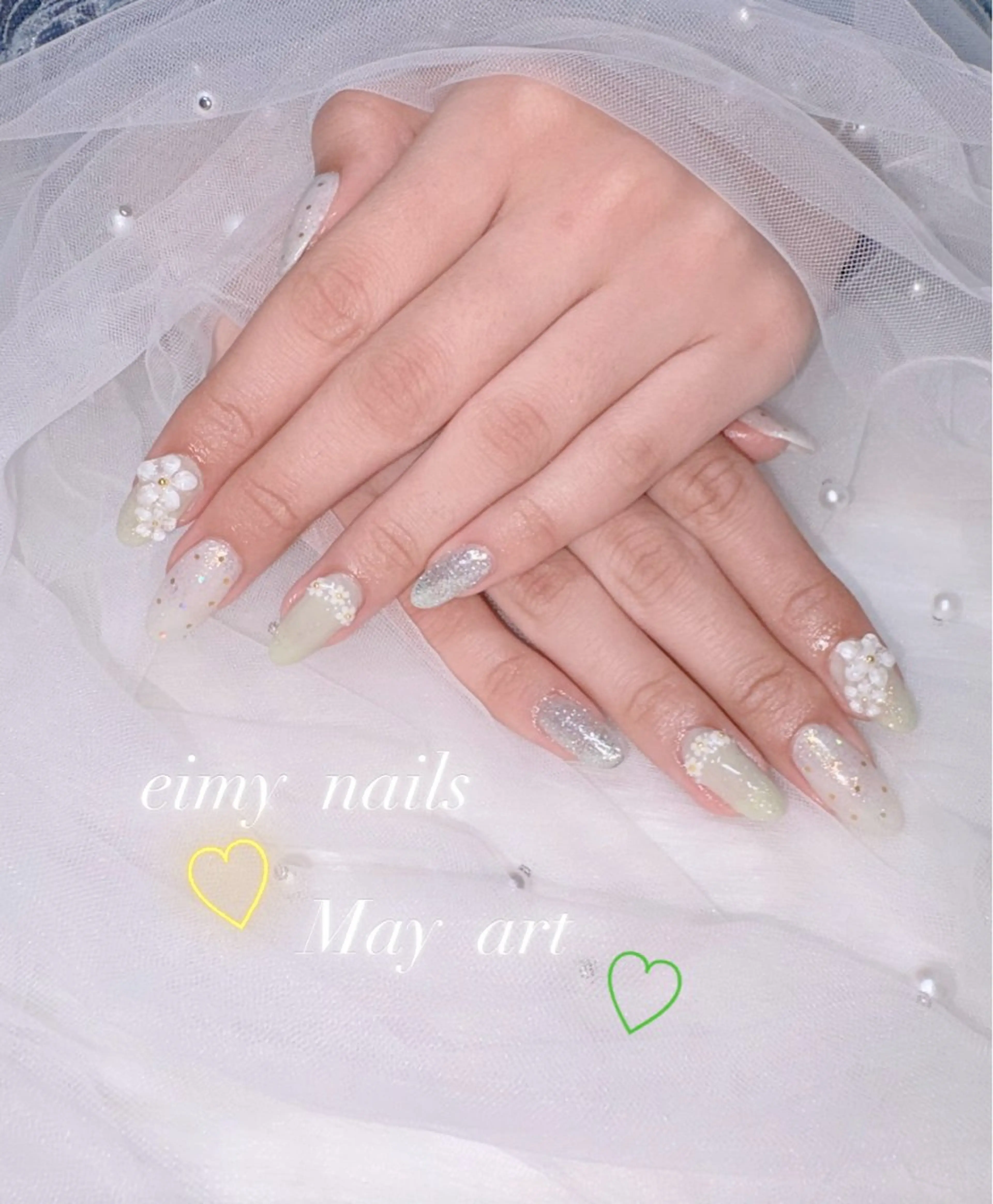 ネイル オーロラネイル ドット フラッシュネイル フラワーネイル グラデーション ハンドネイル eimy nails♡のネイルデザイン