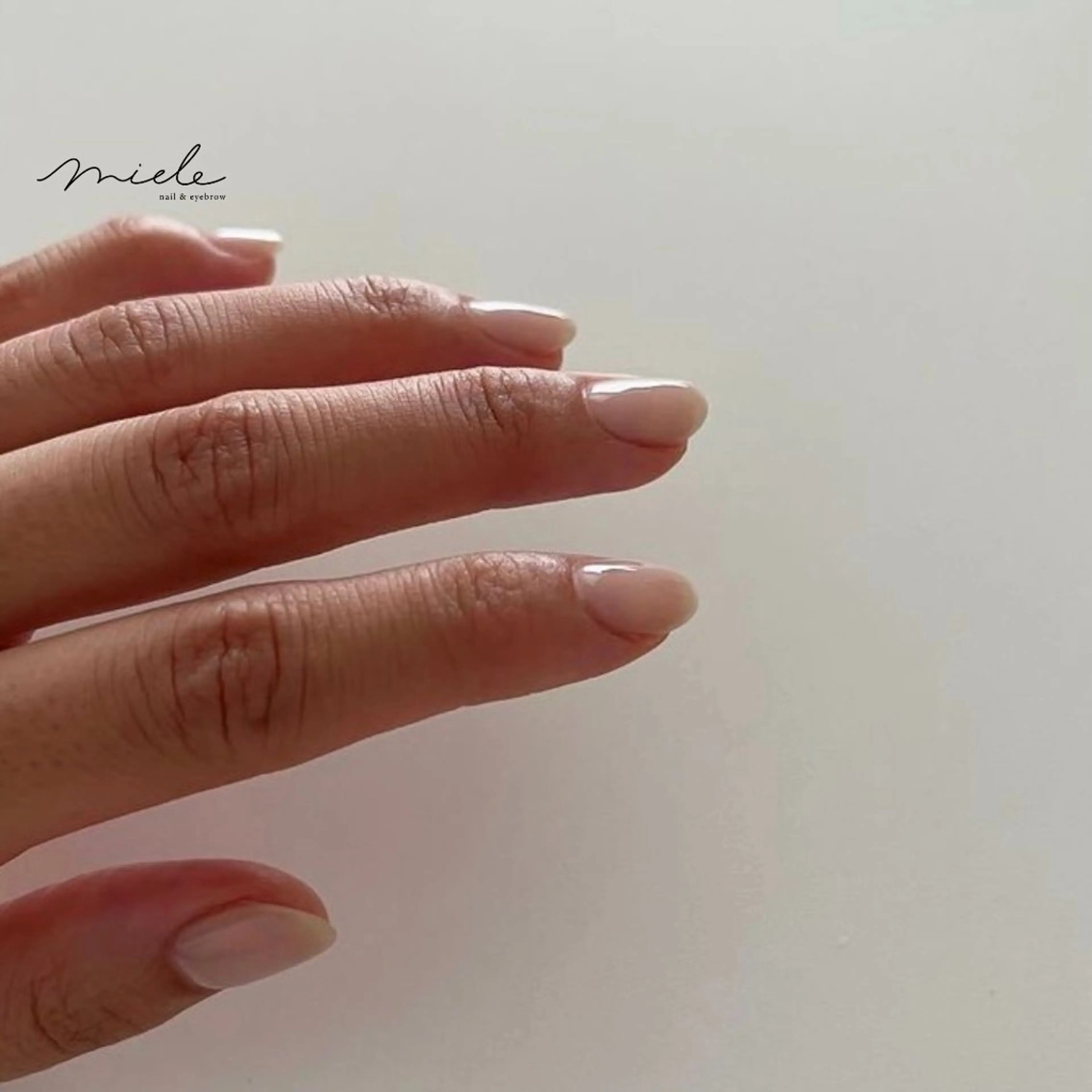 ネイル ハンドネイル miele【ミエレ】 海外シンプルデザインのネイルデザイン