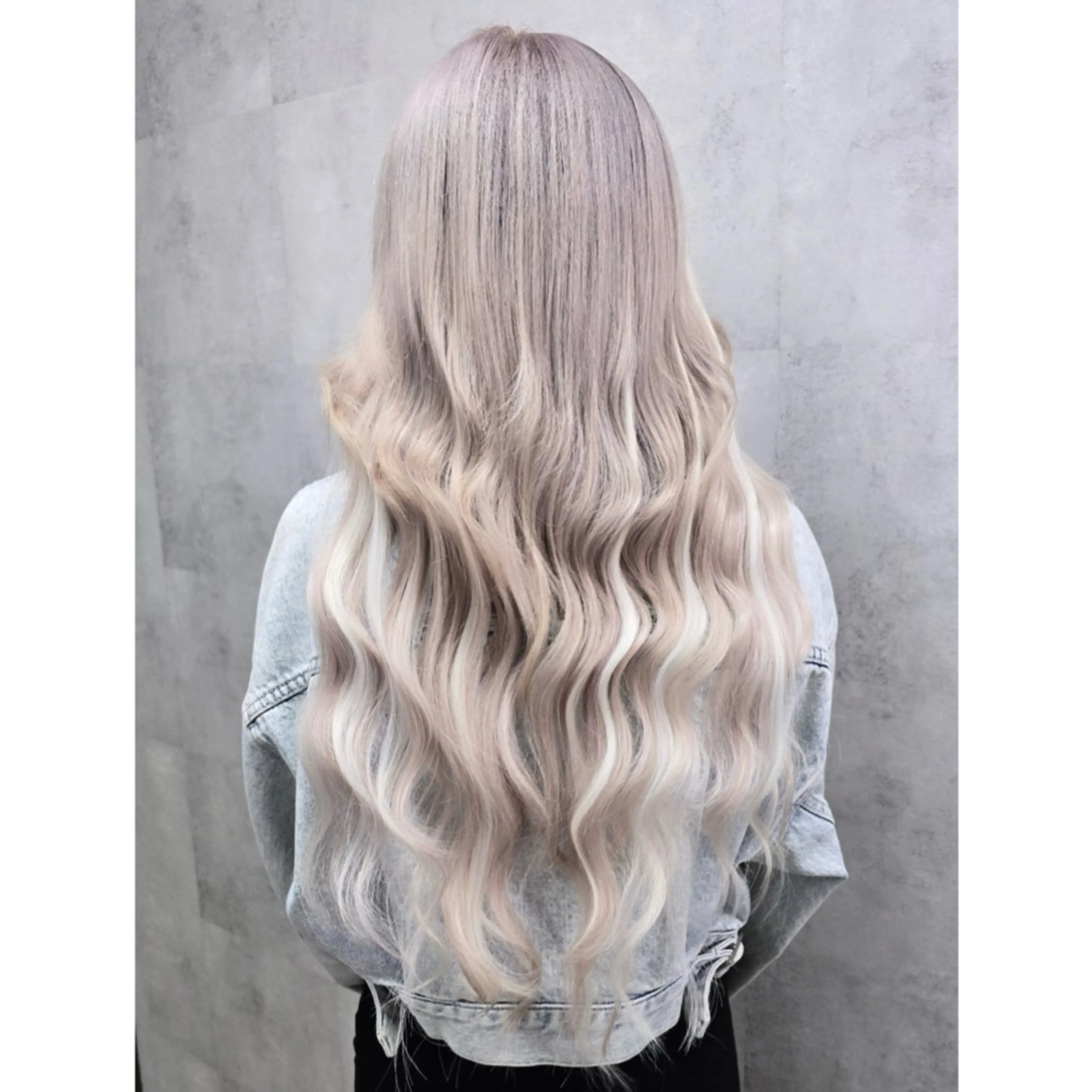 ロング カラー 編み込みエクステ シルバー ホワイトシルバー エクステ 編み込みエクステ/ ハイトーン りょすけのヘアスタイル