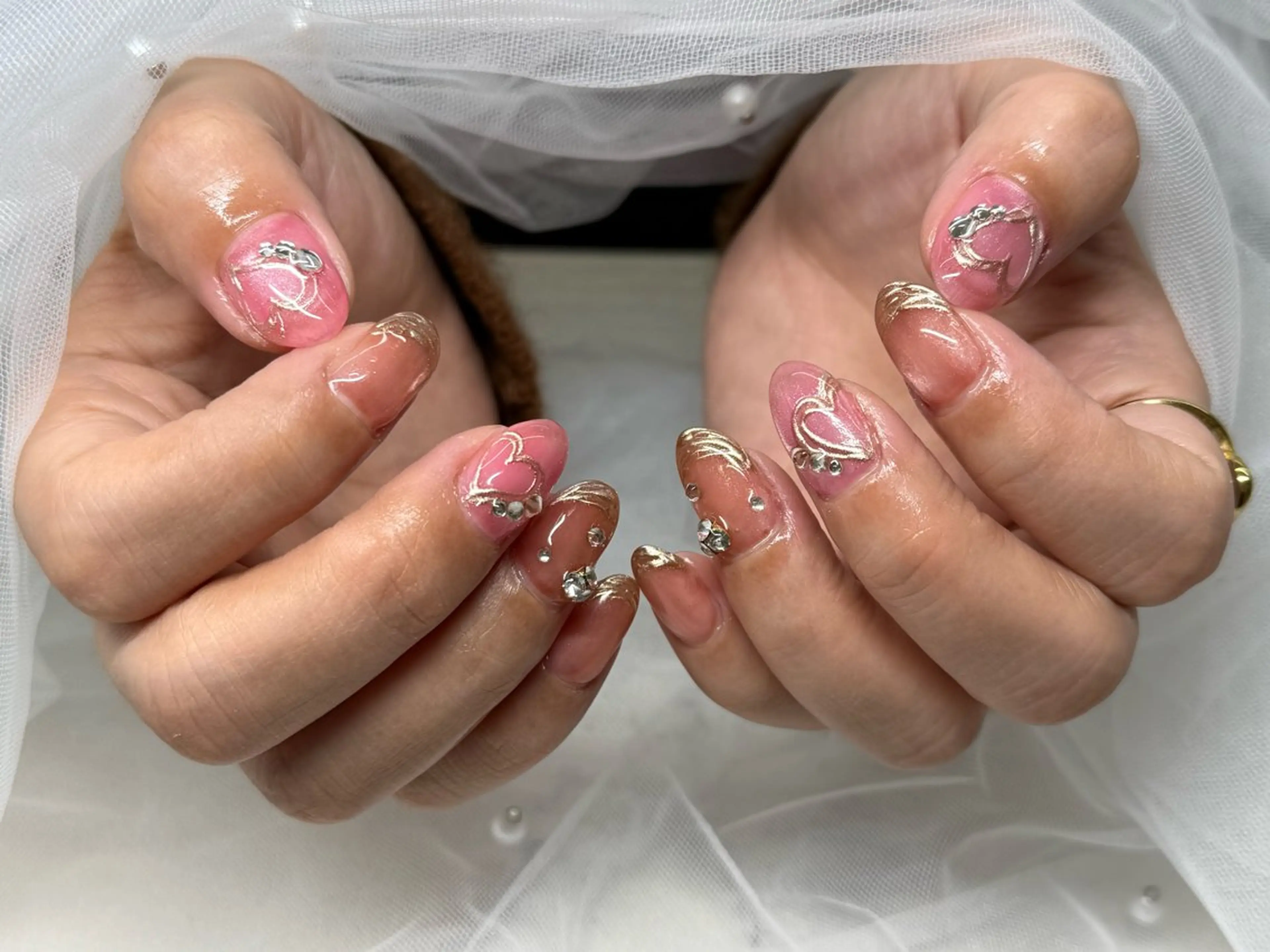 ネイル ミラーネイル バレンタイン salone Regina 【サローネ　レジーナ】所属・Regina Marinaのネイルデザイン