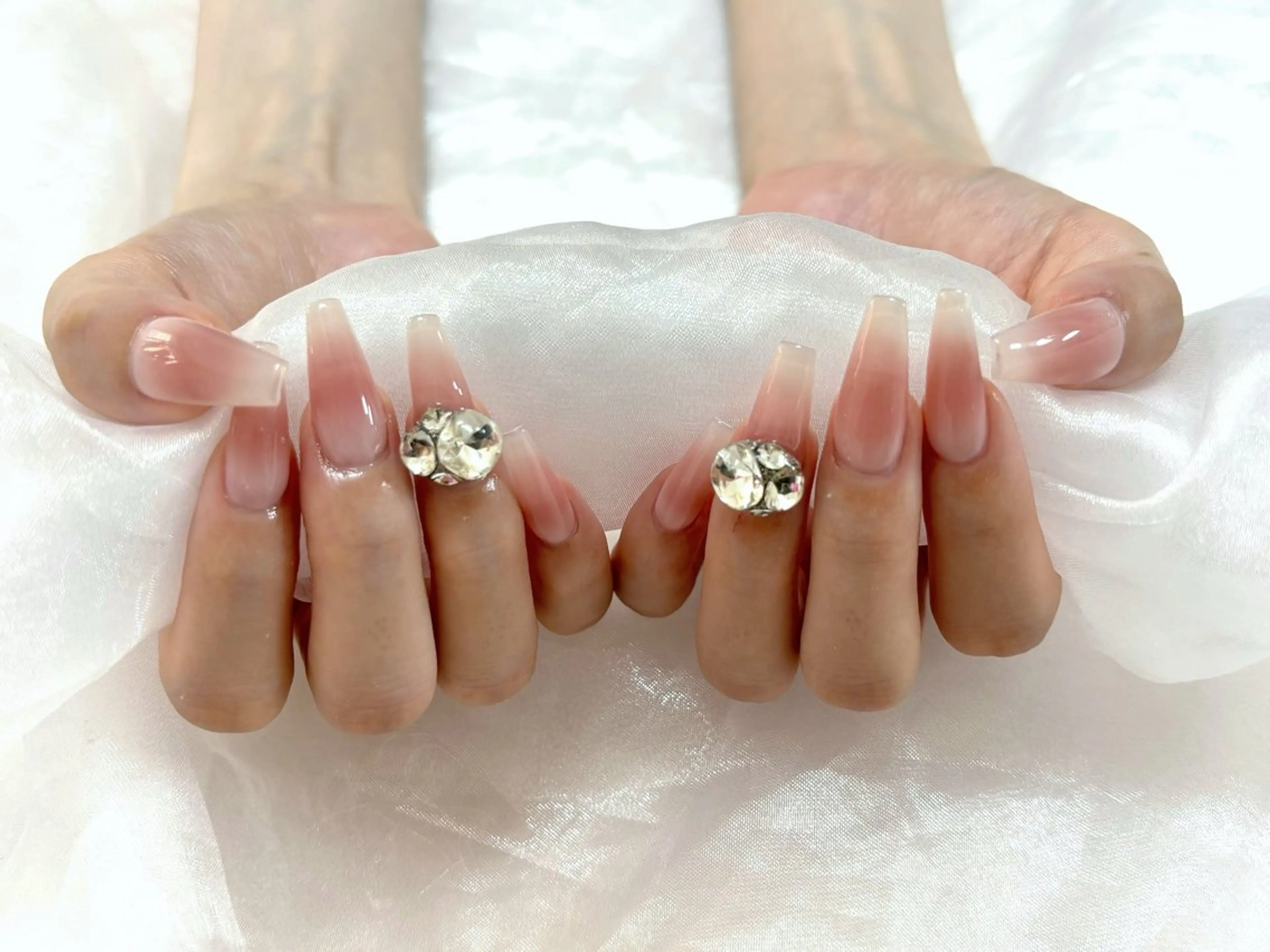 ネイル ハンドネイル 🎀Minmin Yi Yiのネイルデザイン