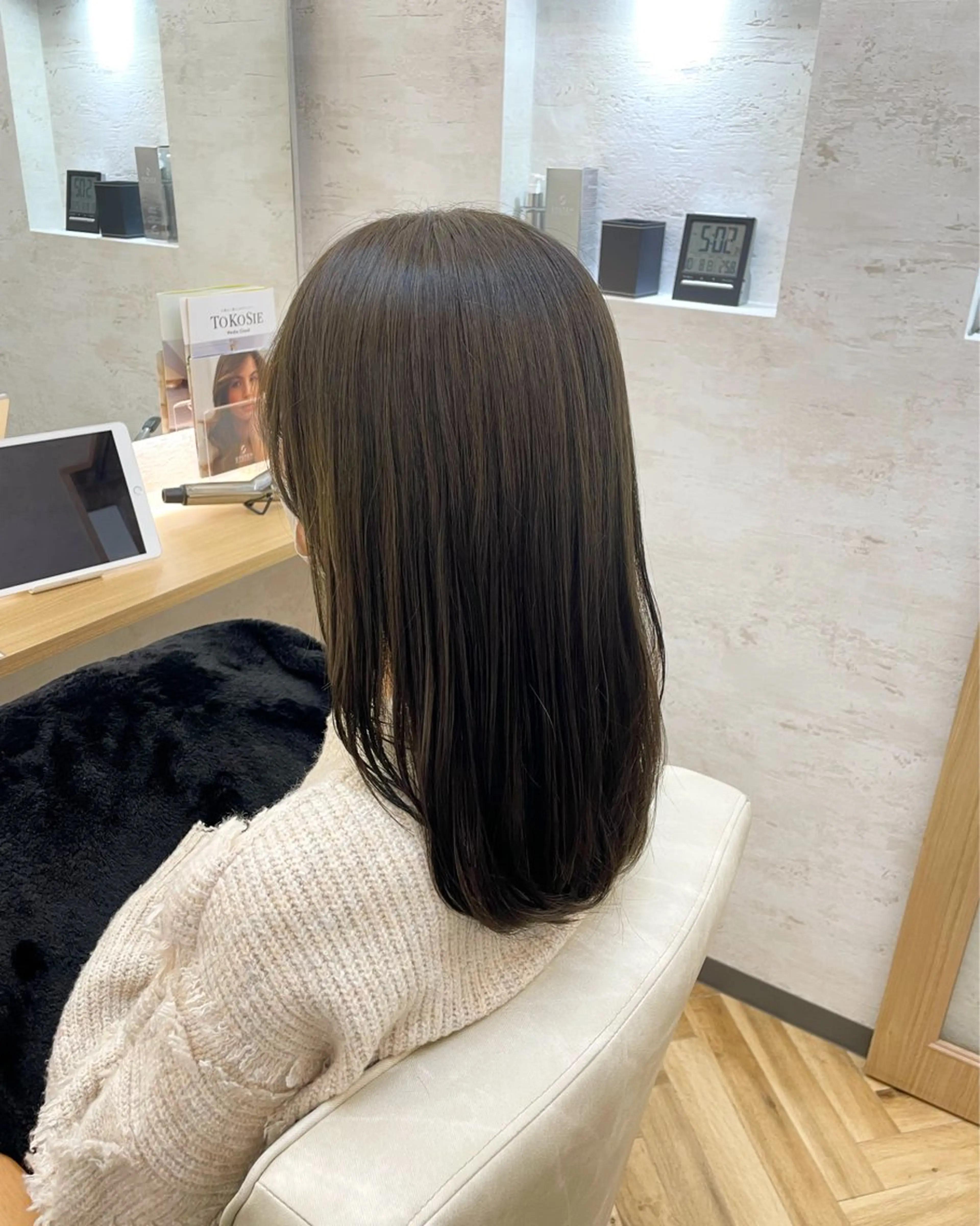 ロング カット ヘアカラー トリートメント 高橋 芽衣のヘアスタイル