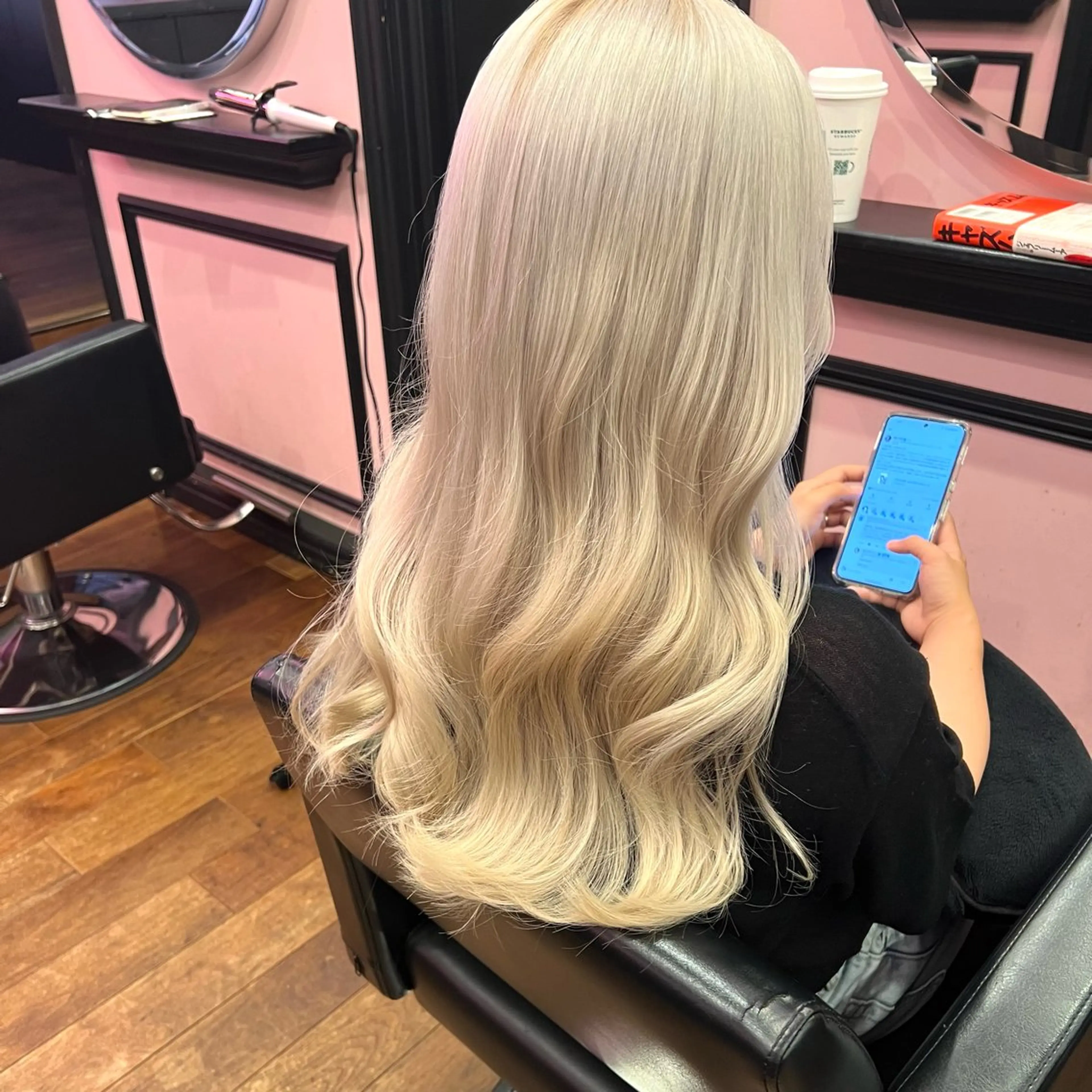 ロング カラー ヘアアレンジ カット ヘアカラー トリートメント トレンドヘア🩶 艶髪🩶yoshiのヘアスタイル