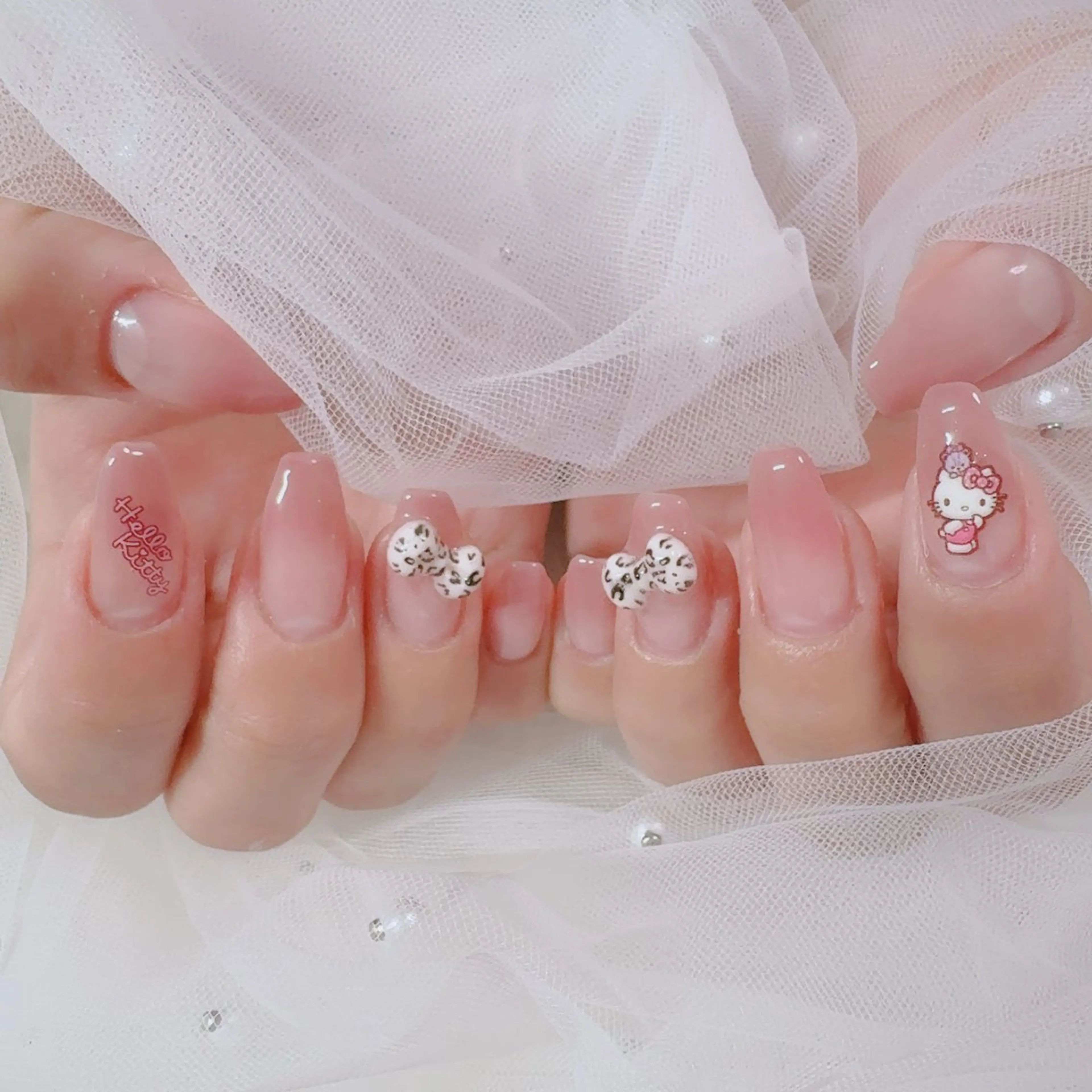 ネイル グラデーション ハンドネイル マジョリカ ブルーのネイルデザイン