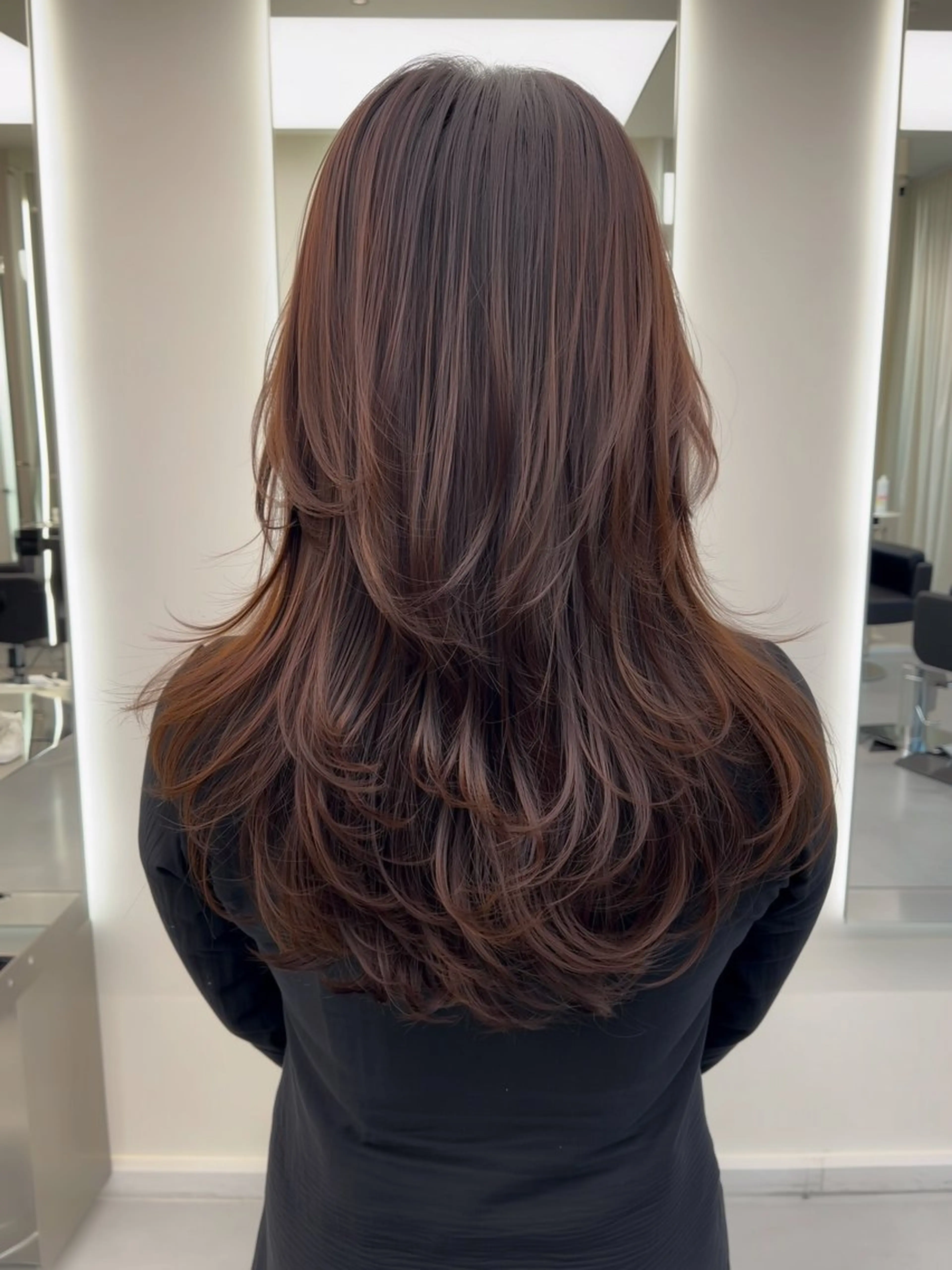 ロング ロングレイヤー レイヤーカット ロング 小顔カット 面長/丸顔 小顔レイヤー|橋本のヘアスタイル