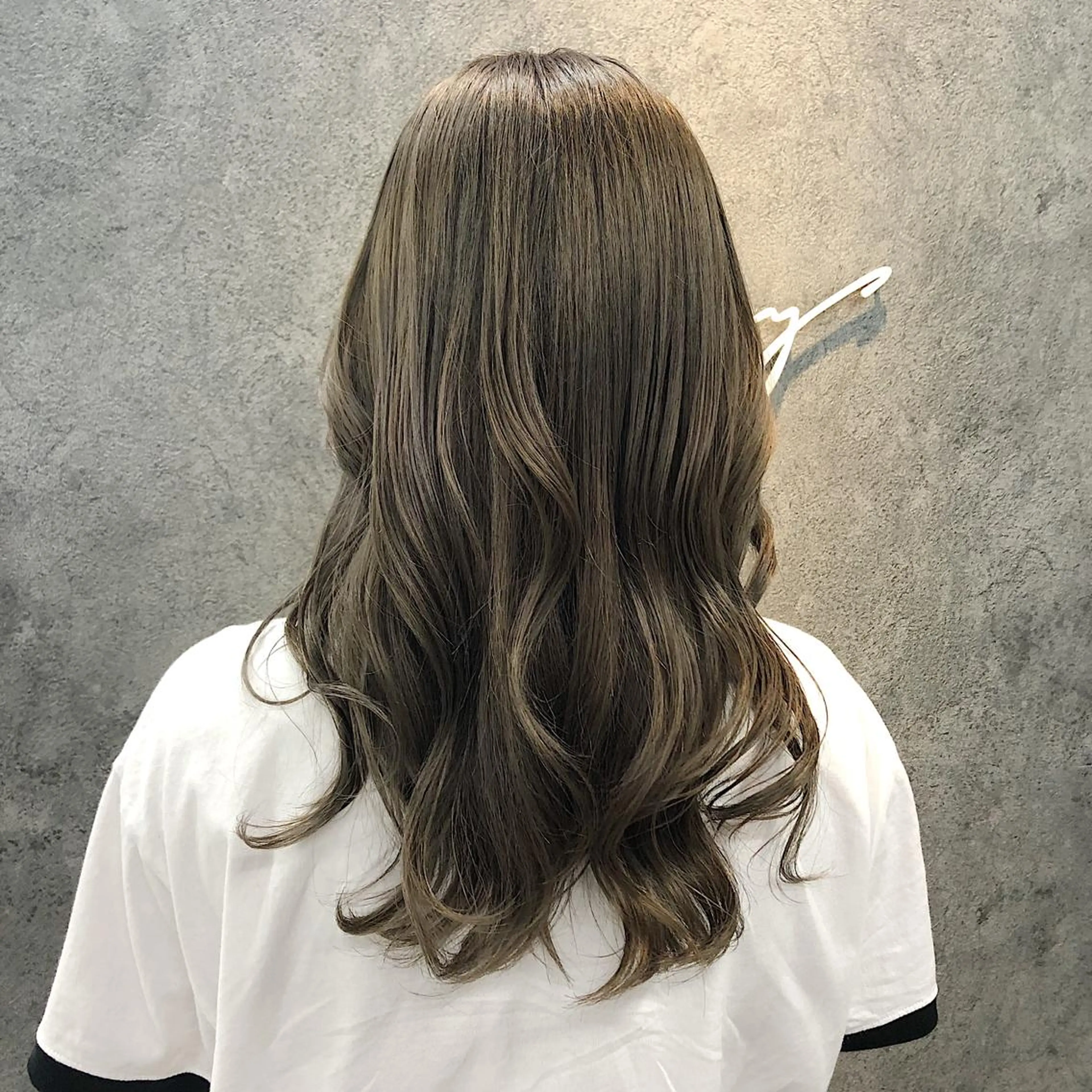 セミロング カット ヘアカラー トリートメント 所渉/韓国レイヤー /ウルフカットのヘアスタイル