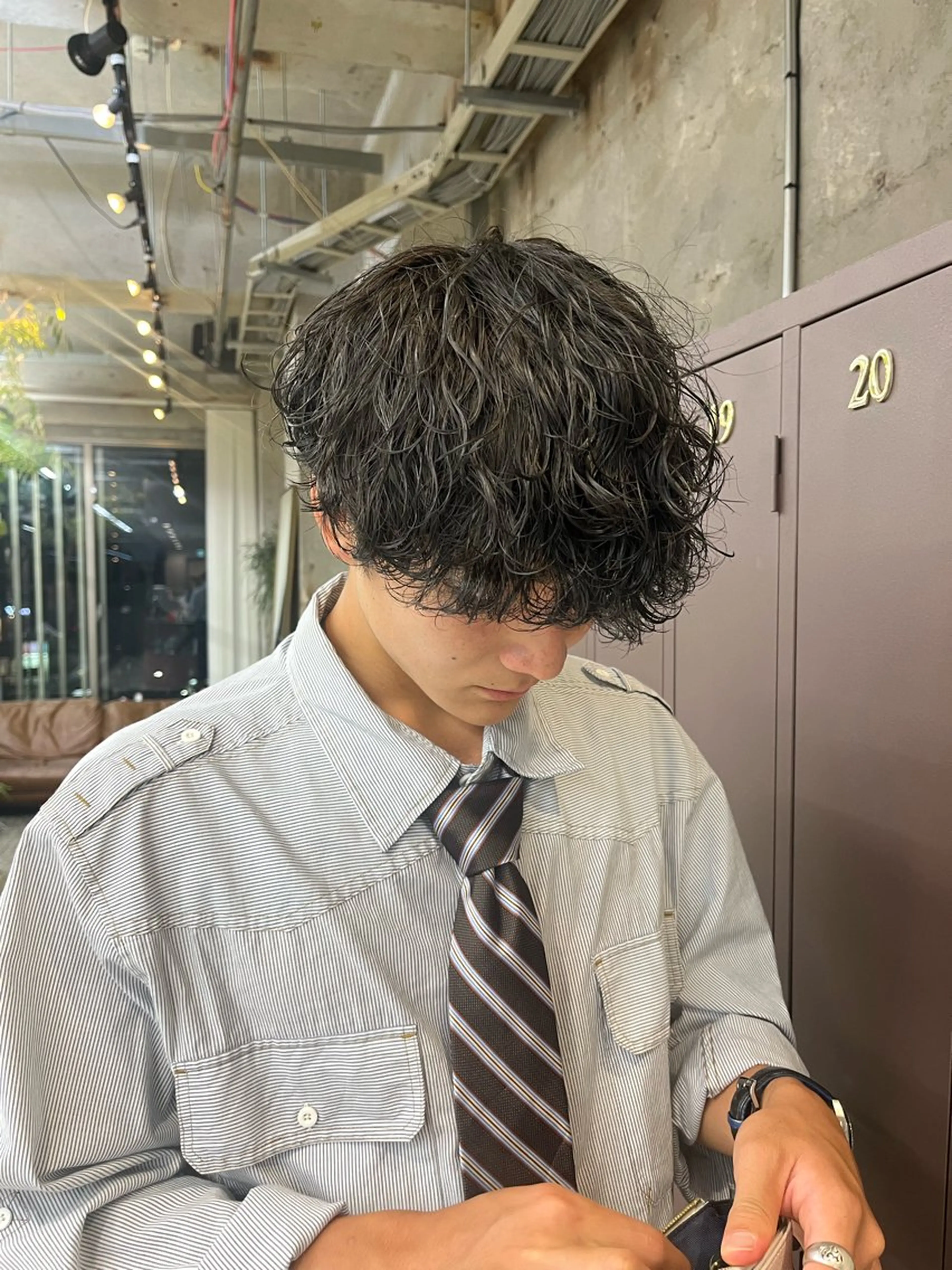 ショート カラー メンズ オリーブ/レイヤー/ 酸性ストレート/ゆなのヘアスタイル