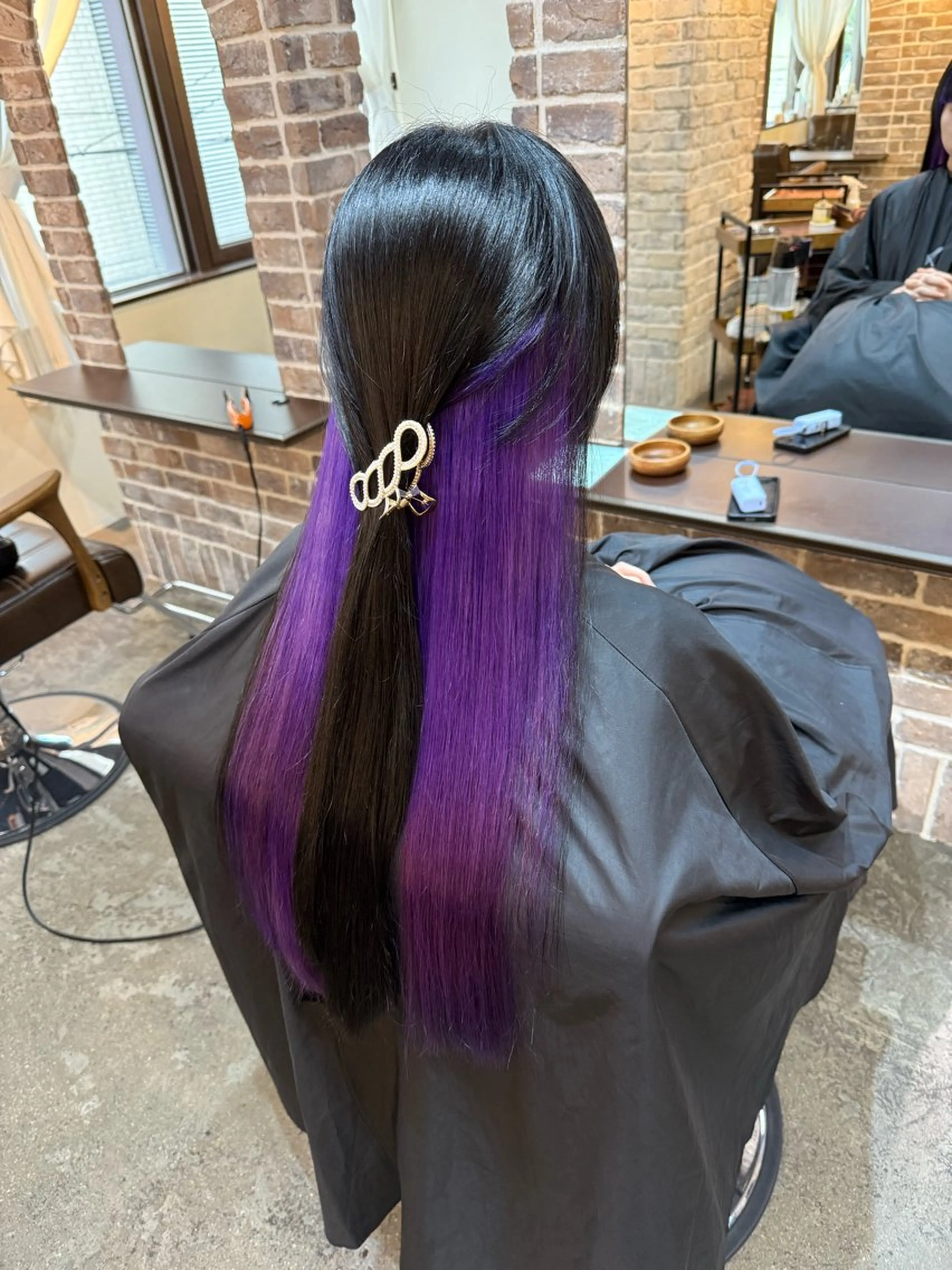 ロング カラー 黒髪 ブリーチ インナーカラー バイオレットカラー カット ヘアカラー トリートメント 艶カラー/インナー /グラデ/大西小百合のヘアスタイル
