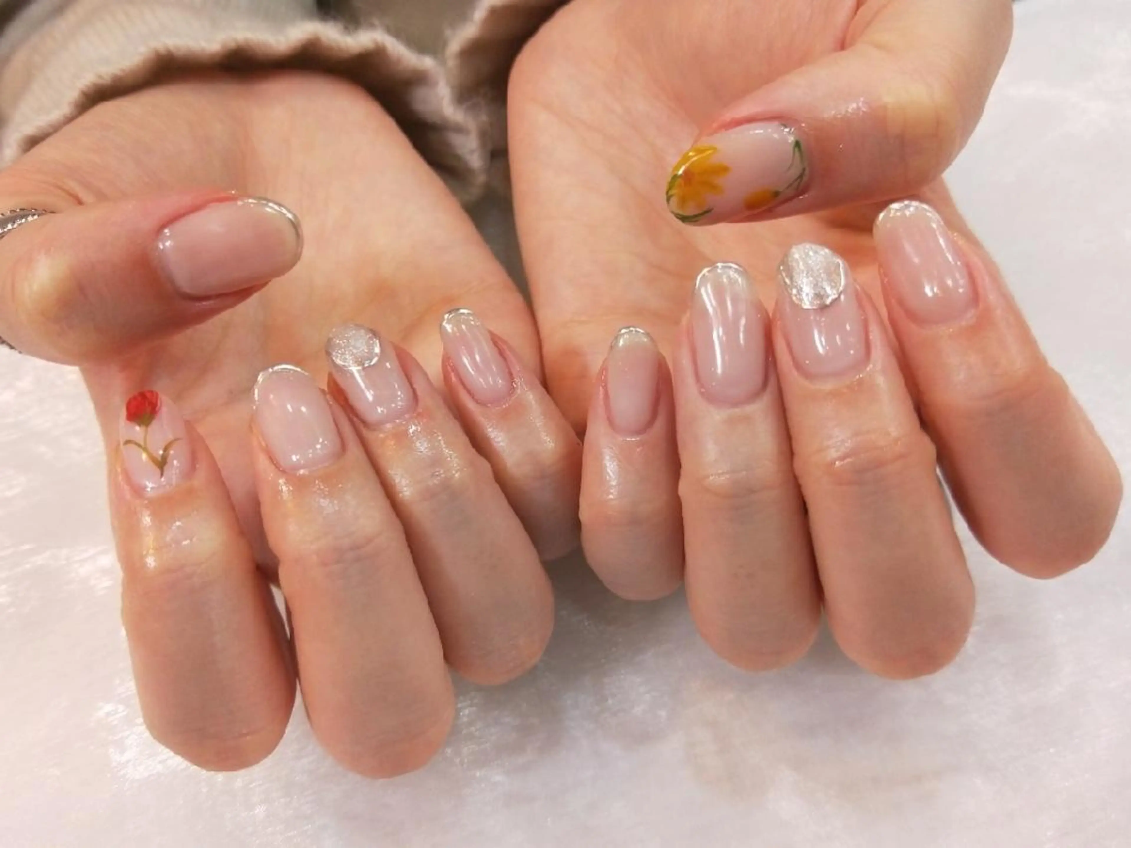 ネイル ハンドネイル ハンドケア R'well所属・はばすみれ🎀ﾈｲﾙ 光ﾌｪｲｼｬﾙ ﾍｱのネイルデザイン