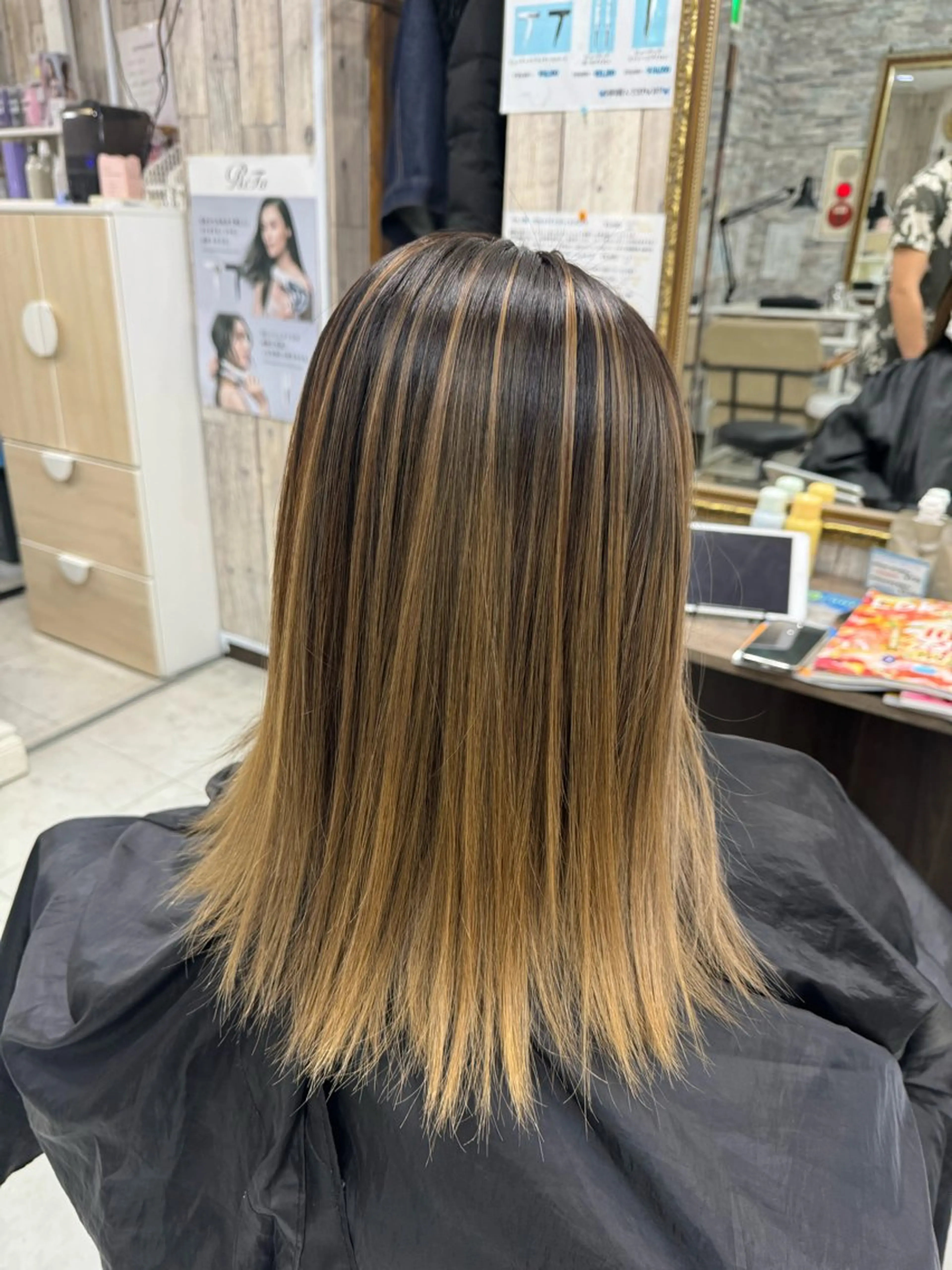 ミディアム レイヤーカット Arphy/ /のヘアスタイル