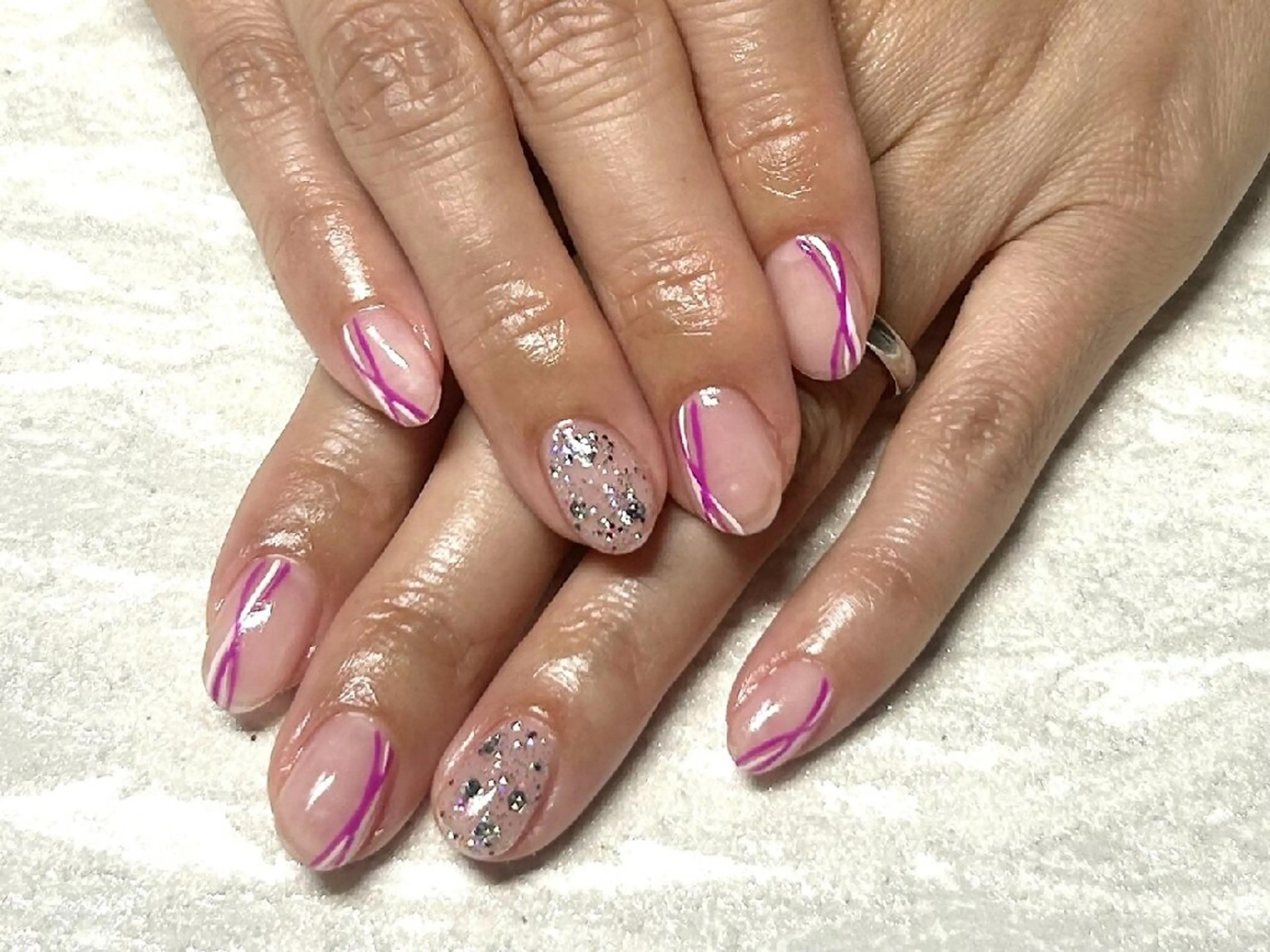 ネイル 韓国ネイル ラメ(グリッター) ニュアンスネイル ピンク JULIE NAILのネイルデザイン