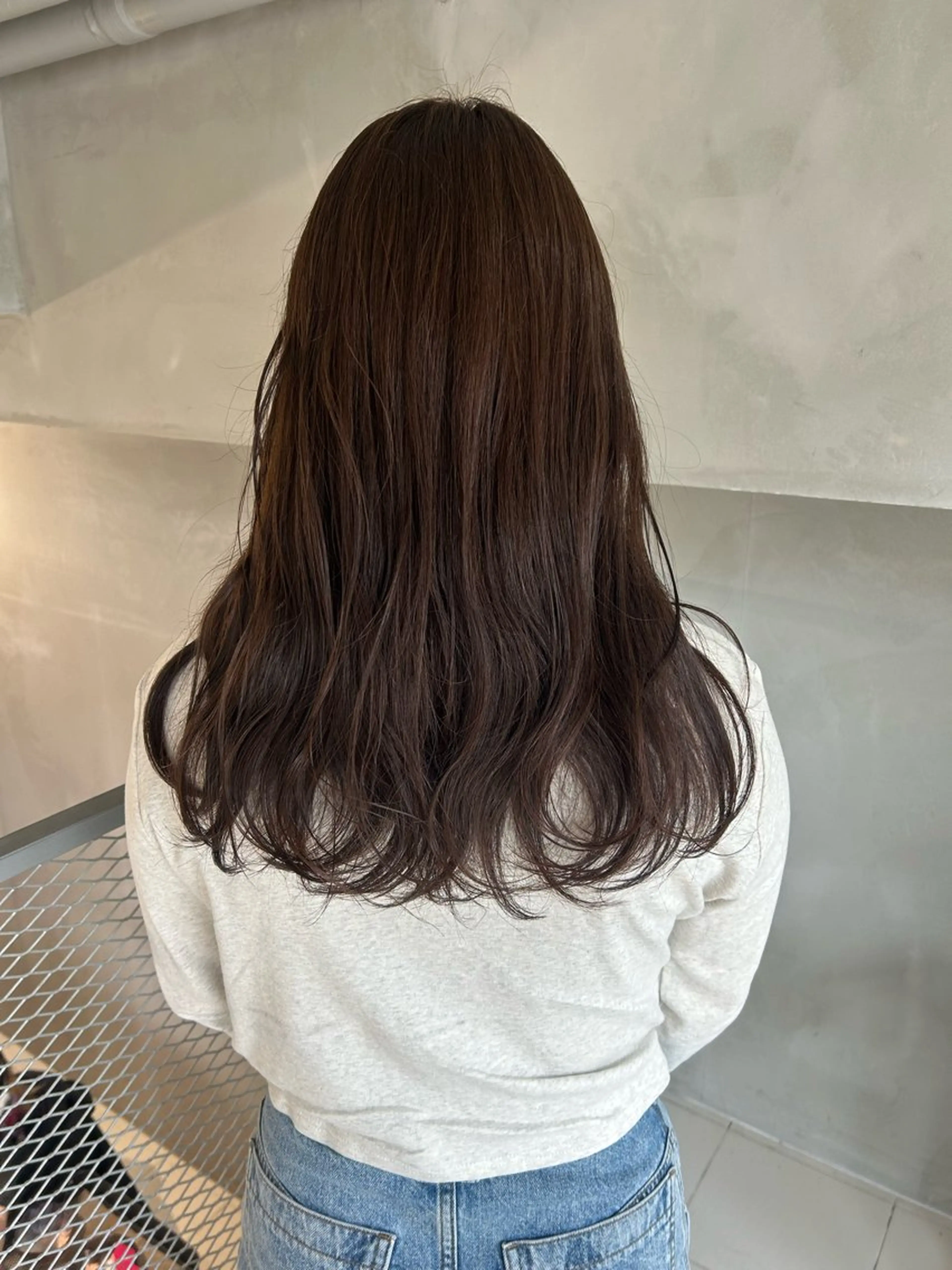 ロング カラー アッシュ ベージュカラー カット ヘアカラー トリートメント 透明感カラー🫧 nanohaのヘアスタイル