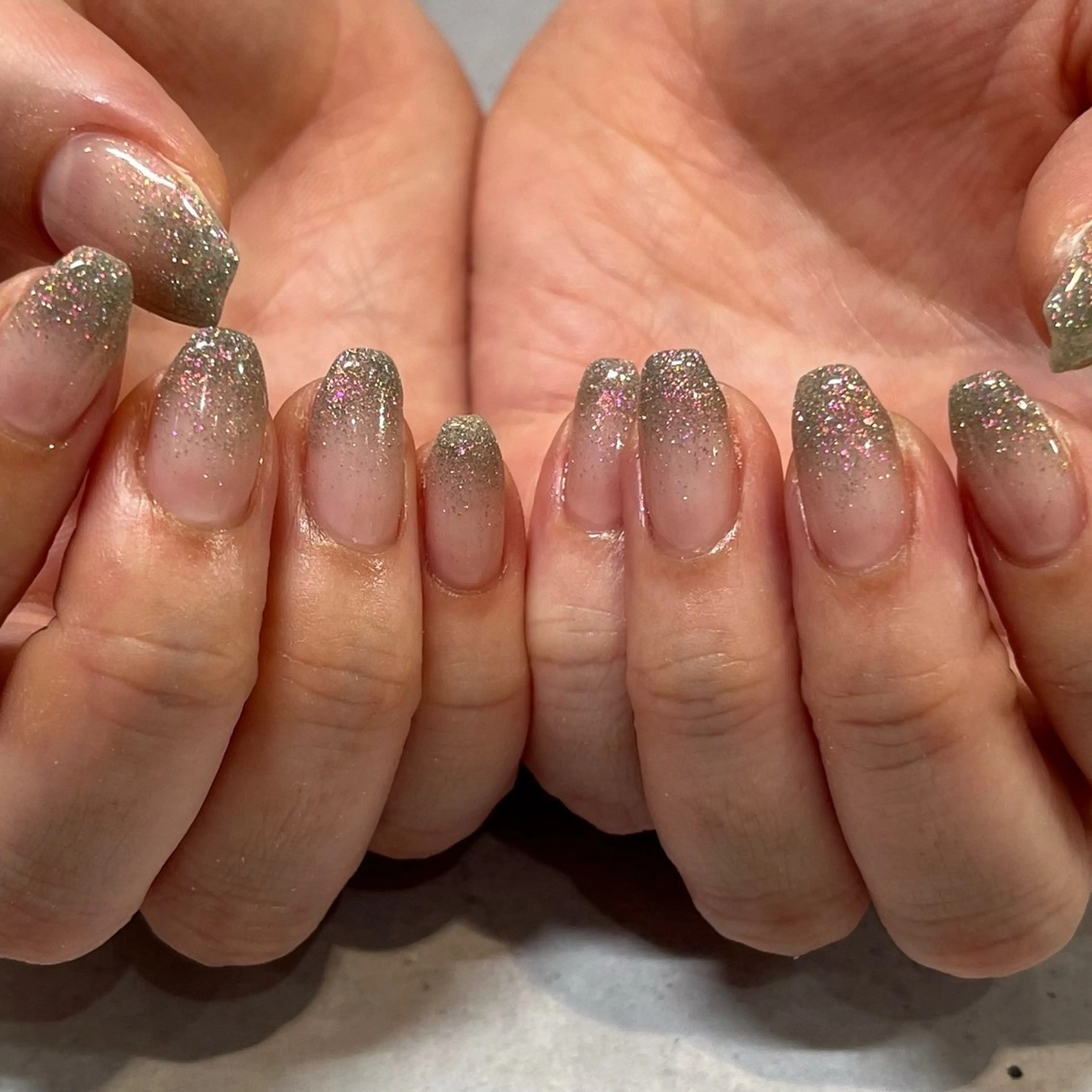 ネイル ピンク シルバー 渡邊 あかりのネイルデザイン