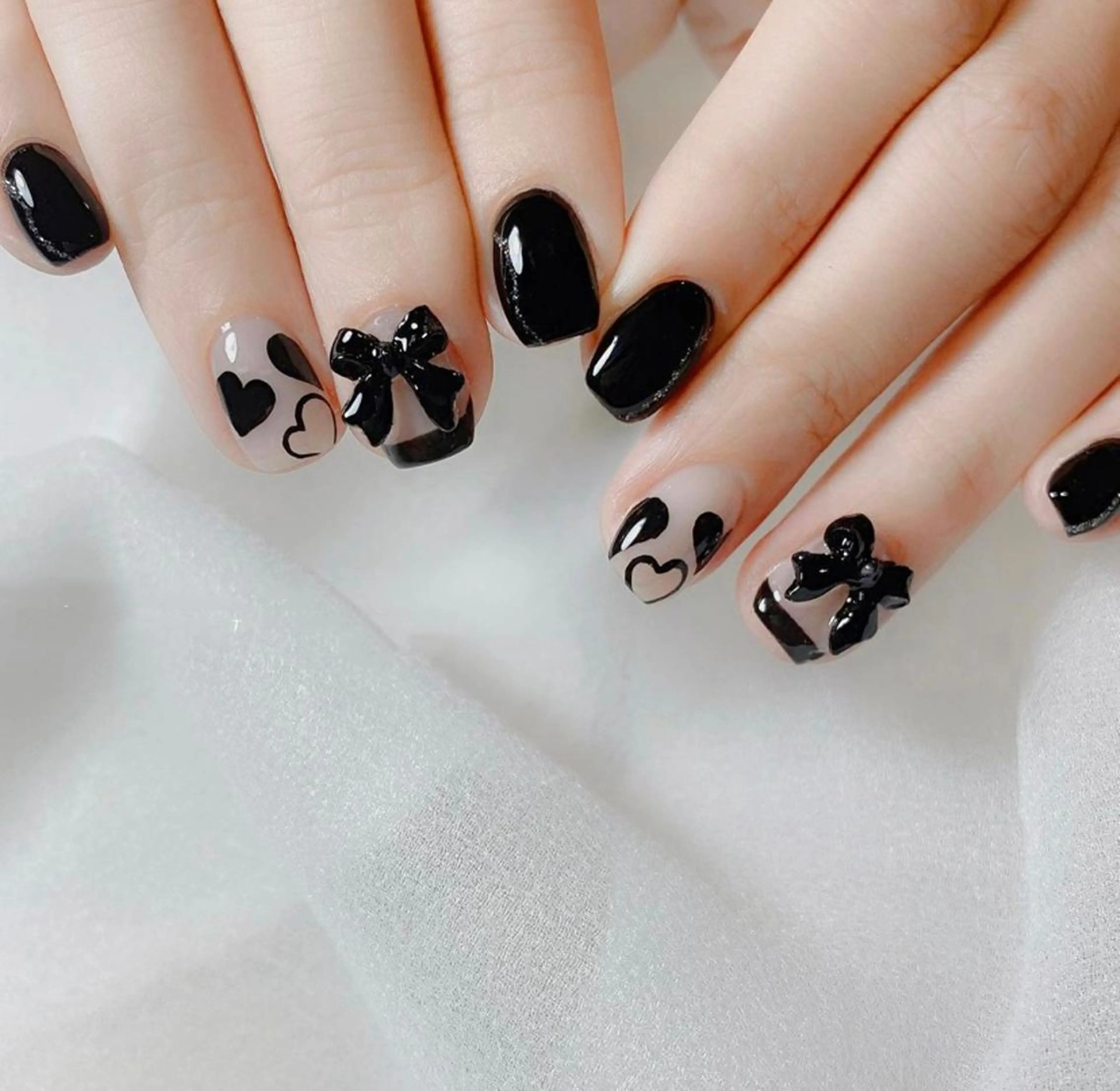 ネイル Ui_Amor (パラジェル)のネイルデザイン