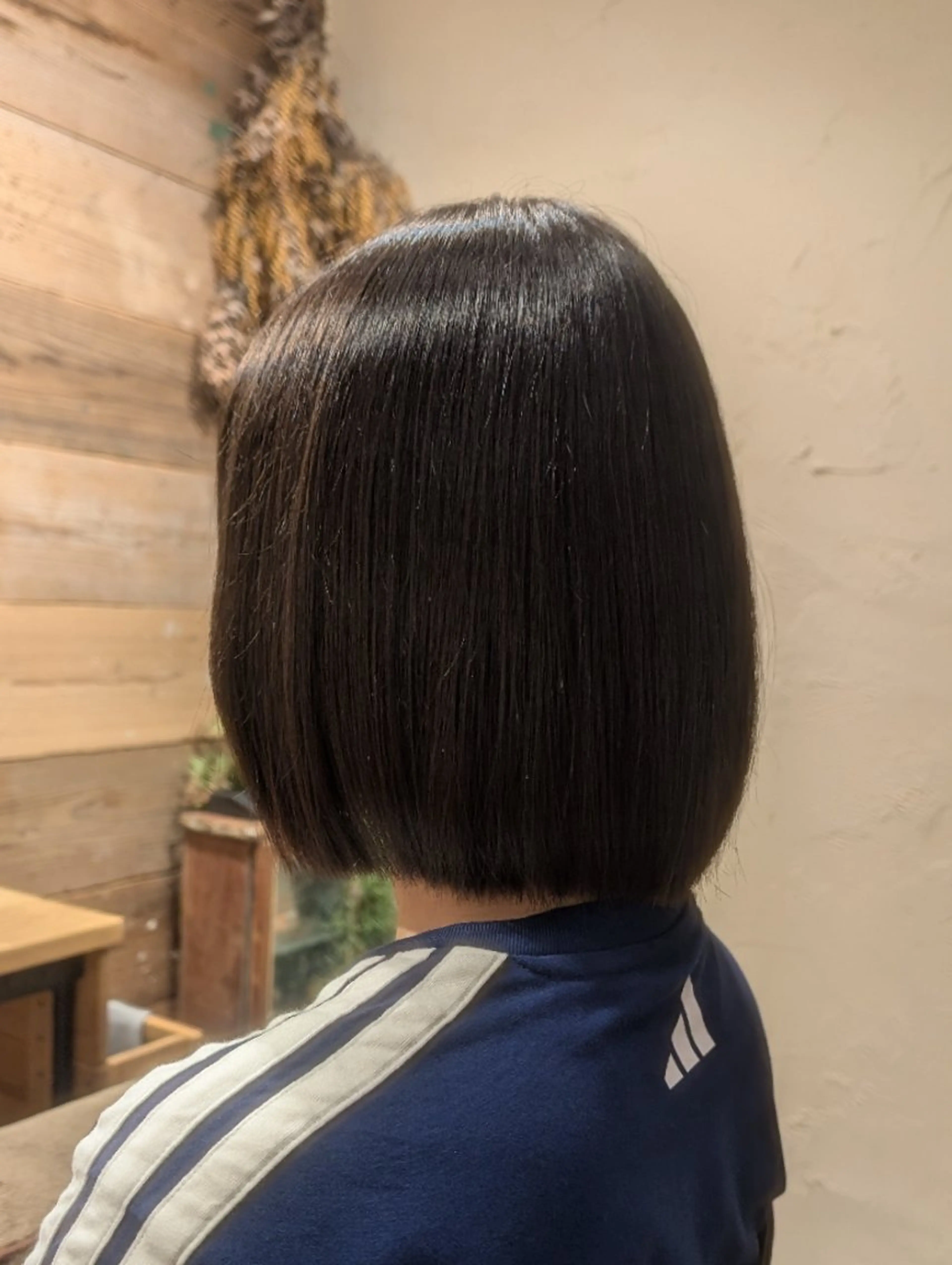 ミディアム 吉田 彩のヘアスタイル